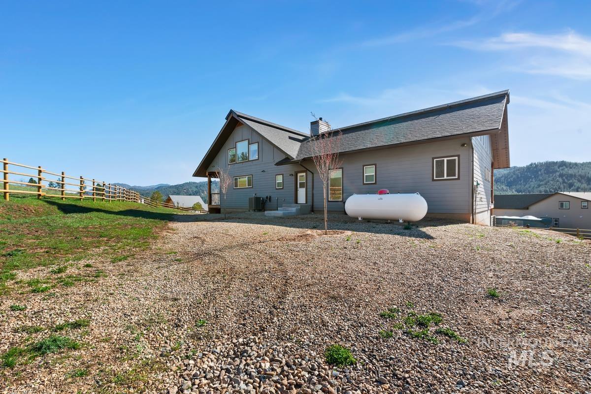 21 Open Road, Garden Valley, Idaho 83622, 2 Bedrooms, 3.5 Bathrooms, Residential For Sale, Price $1,175,000, 98979823