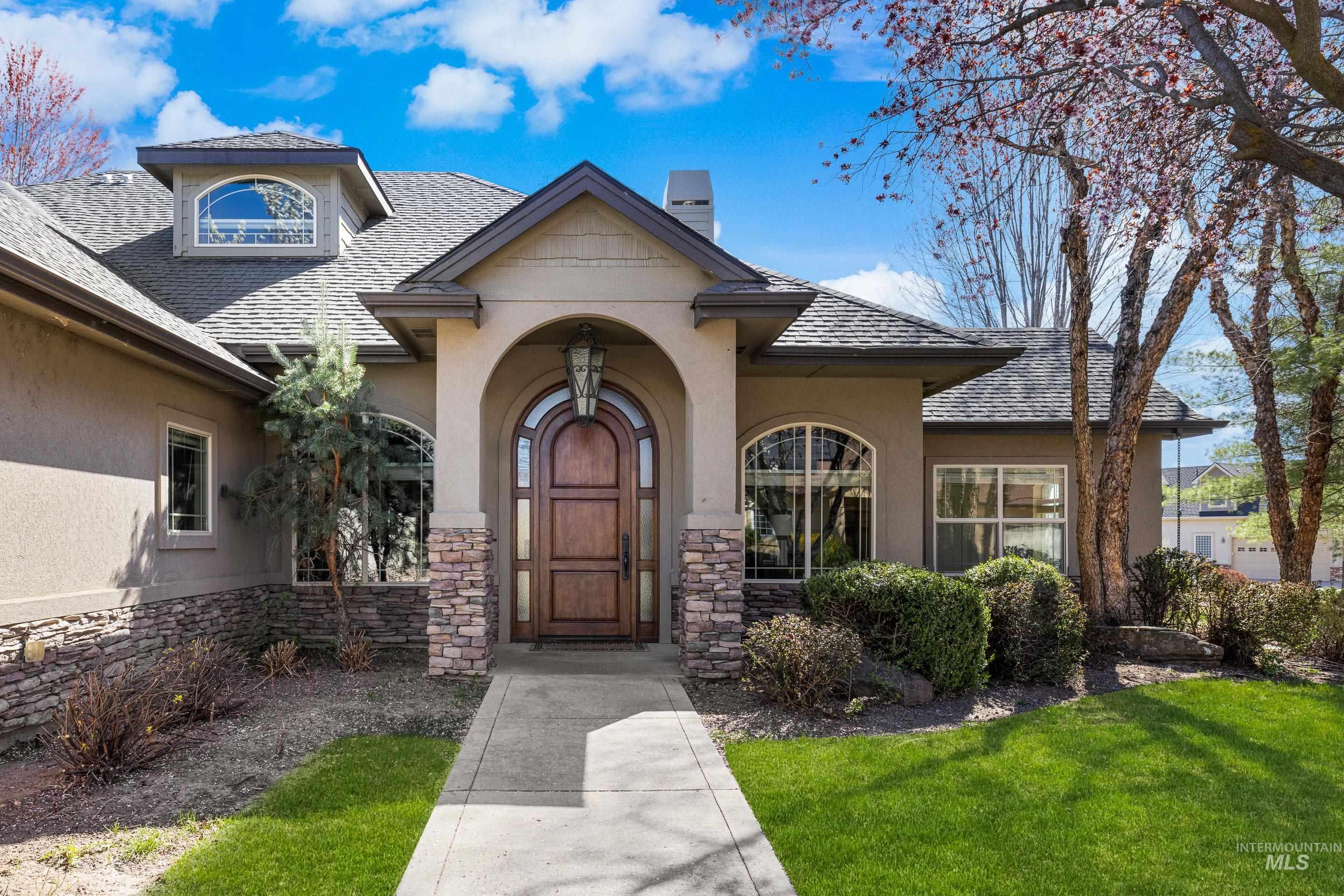 5350 N Brook Mist Place, Boise, Idaho 83713, 4 Bedrooms, 3 Bathrooms, Residential For Sale, Price $850,000,MLS 98979824