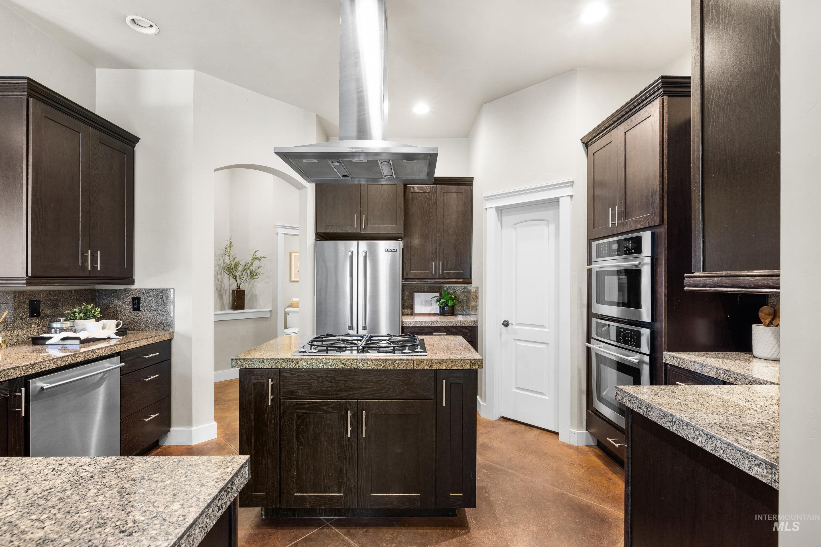 5350 N Brook Mist Place, Boise, Idaho 83713, 4 Bedrooms, 3 Bathrooms, Residential For Sale, Price $850,000,MLS 98979824