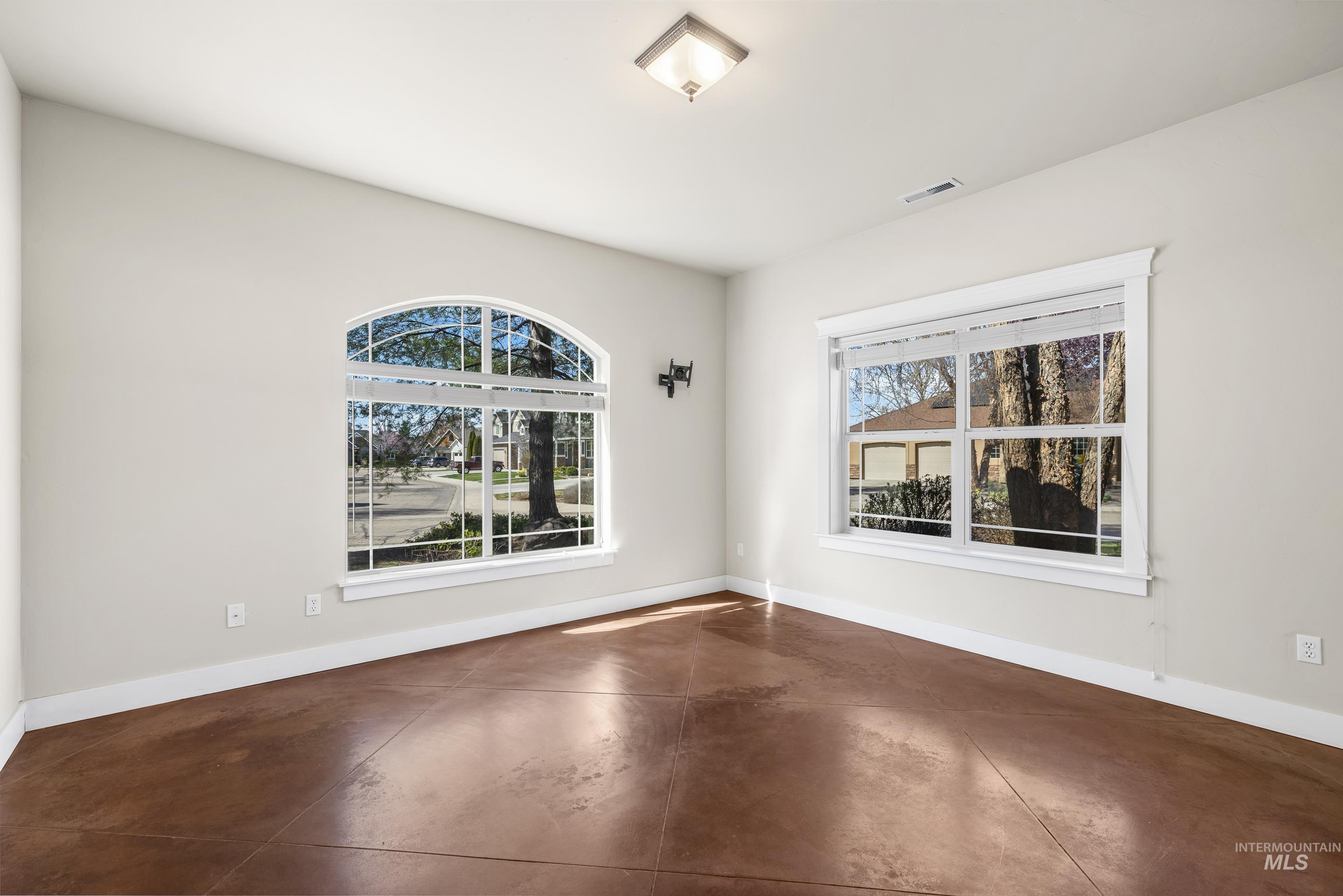 5350 N Brook Mist Place, Boise, Idaho 83713, 4 Bedrooms, 3 Bathrooms, Residential For Sale, Price $850,000,MLS 98979824