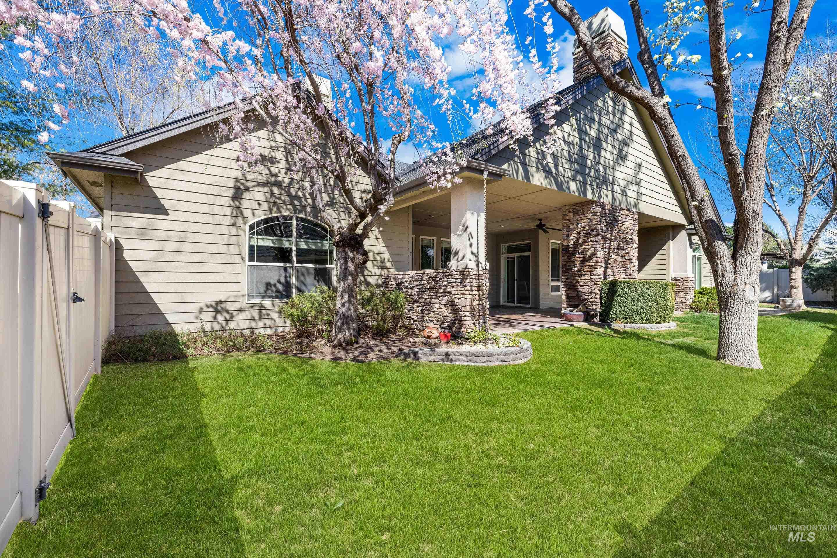 5350 N Brook Mist Place, Boise, Idaho 83713, 4 Bedrooms, 3 Bathrooms, Residential For Sale, Price $850,000,MLS 98979824