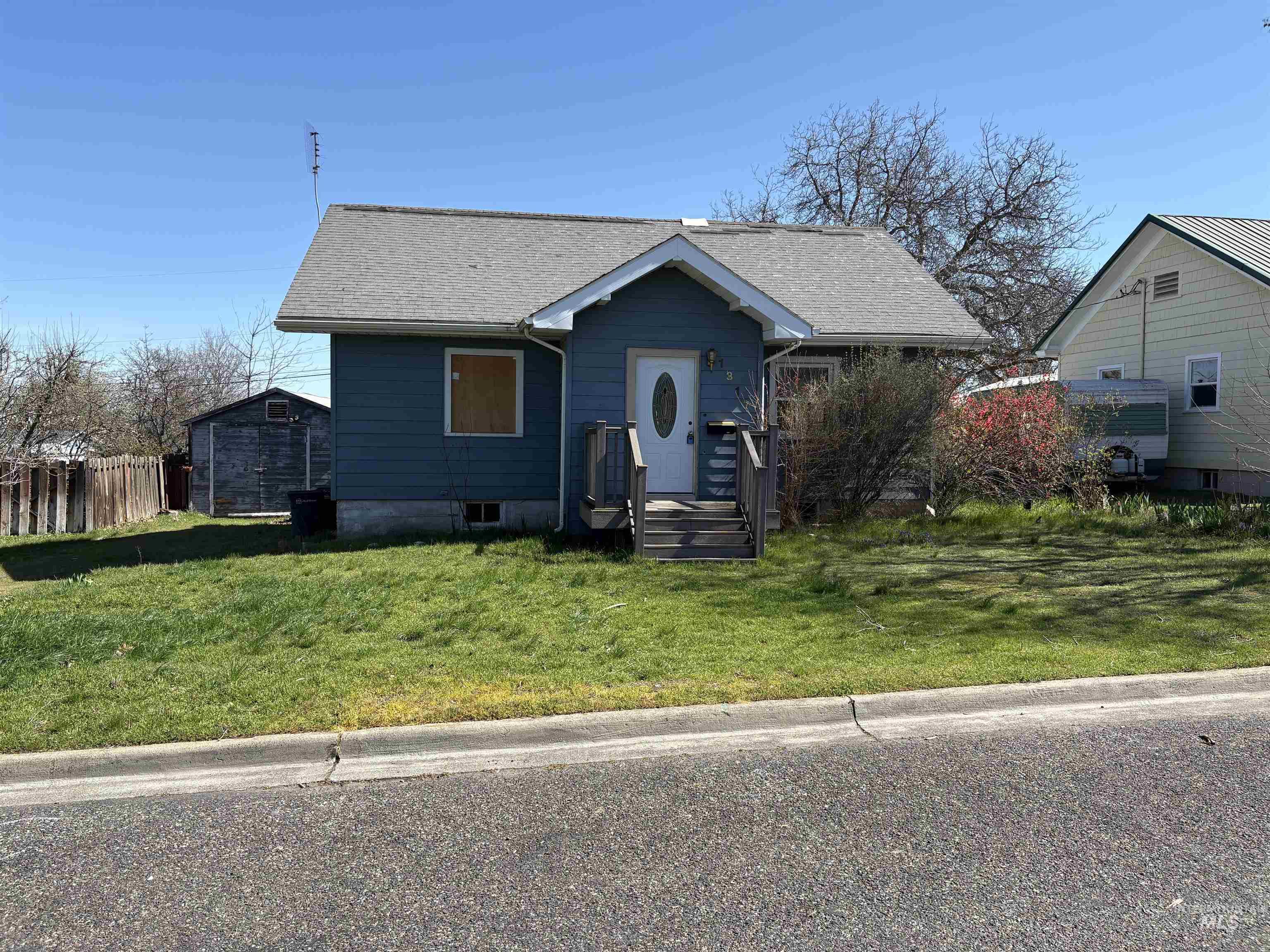 1317 McCarroll, Clarkston, Washington 99403, Residential For Sale, Price $156,500,MLS 98979827
