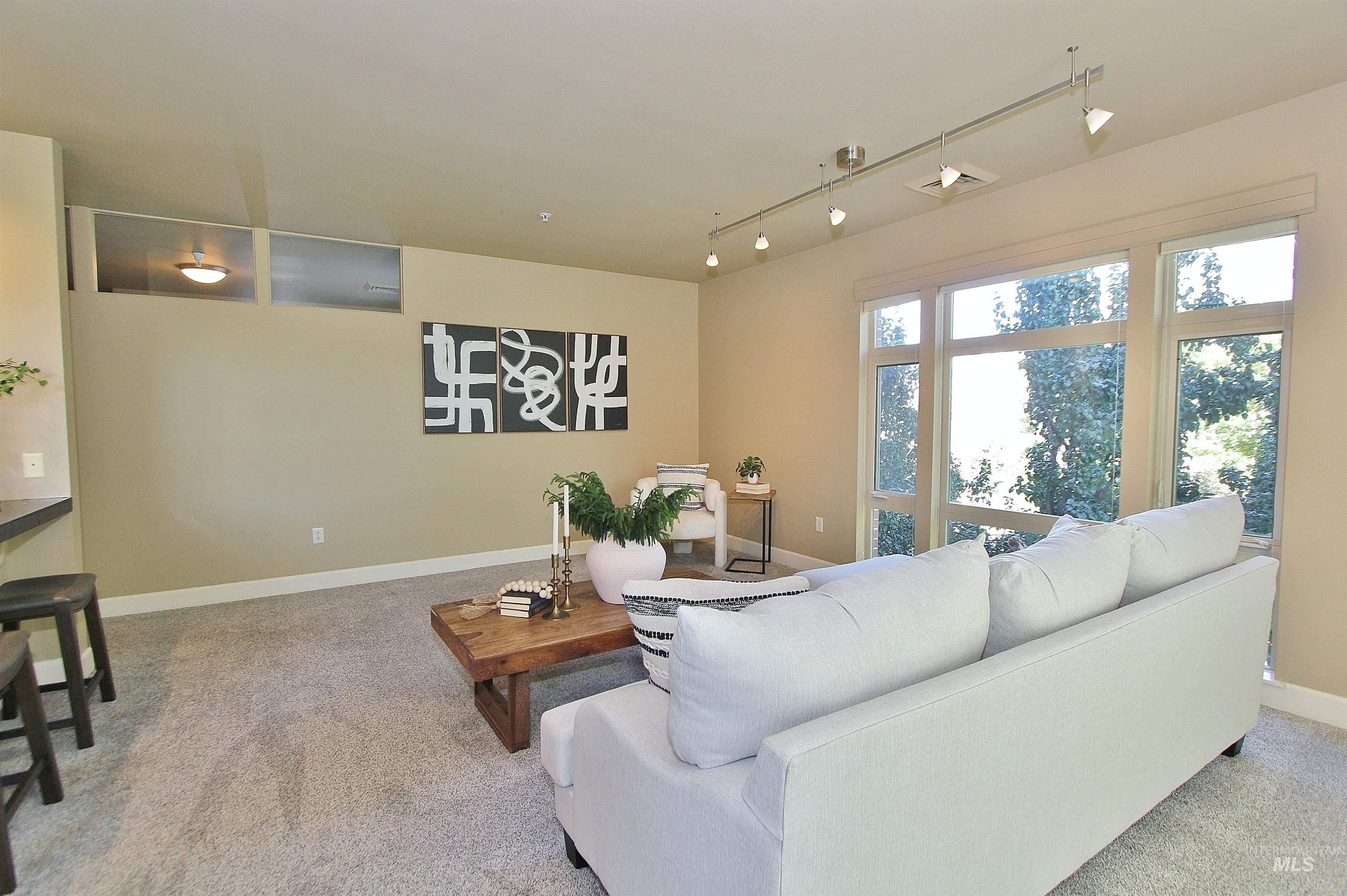 406 S 13th, Boise, Idaho 83702, 1 Bedroom, 1 Bathroom, Residential For Sale, Price $420,000, 98979829