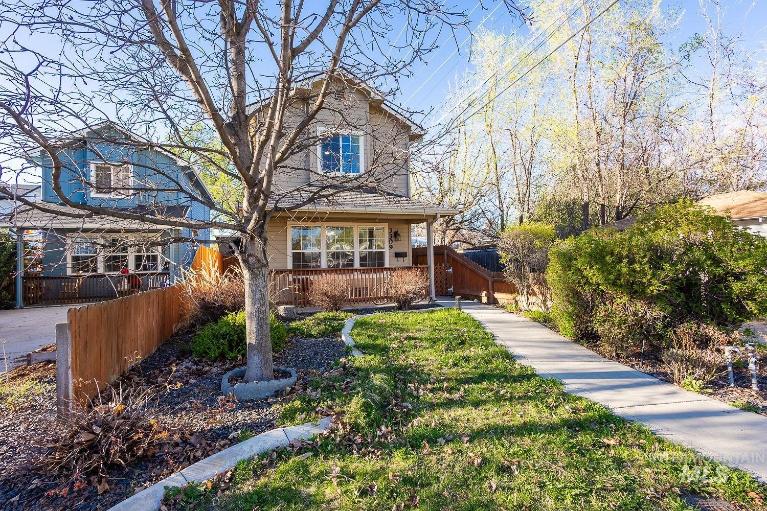 3309 W Palouse St., Boise, Idaho 83705, 2 Bedrooms, 1.5 Bathrooms, Residential For Sale, Price $399,900, 98979830