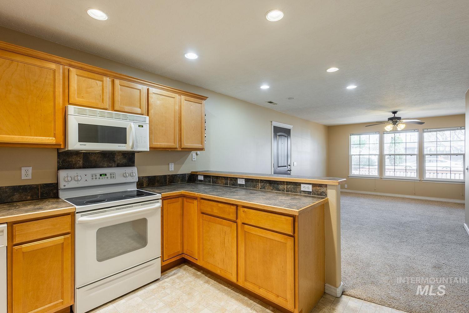 3309 W Palouse St., Boise, Idaho 83705, 2 Bedrooms, 1.5 Bathrooms, Residential For Sale, Price $399,900, 98979830