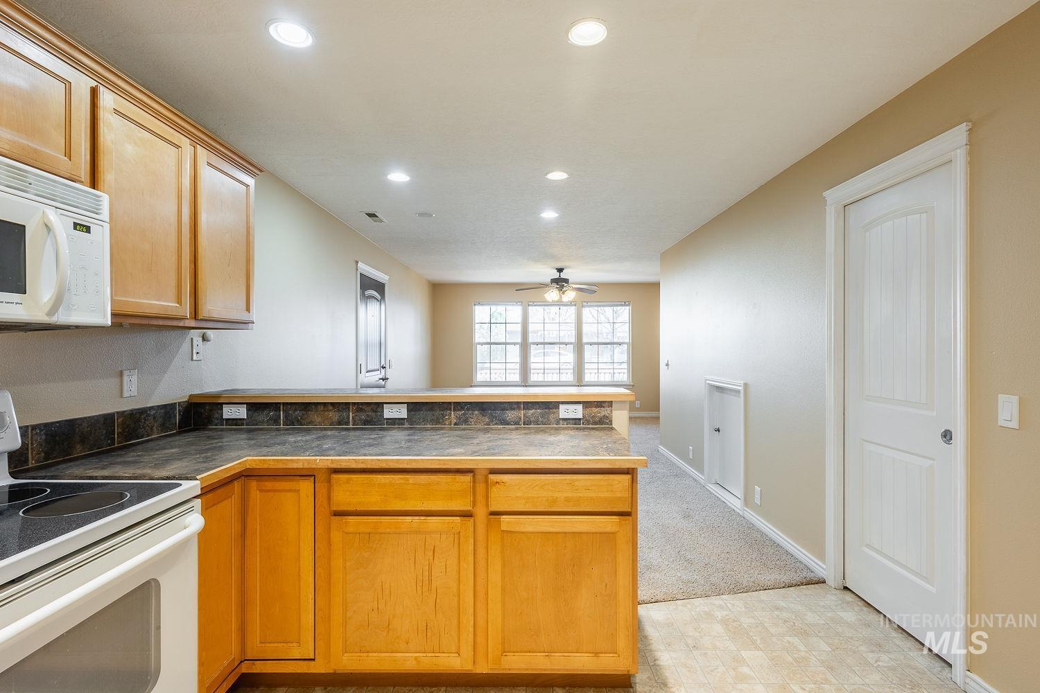 3309 W Palouse St., Boise, Idaho 83705, 2 Bedrooms, 1.5 Bathrooms, Residential For Sale, Price $399,900, 98979830