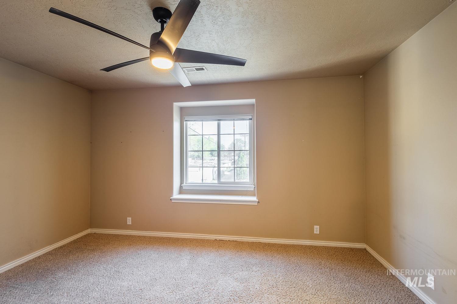 3309 W Palouse St., Boise, Idaho 83705, 2 Bedrooms, 1.5 Bathrooms, Residential For Sale, Price $399,900, 98979830