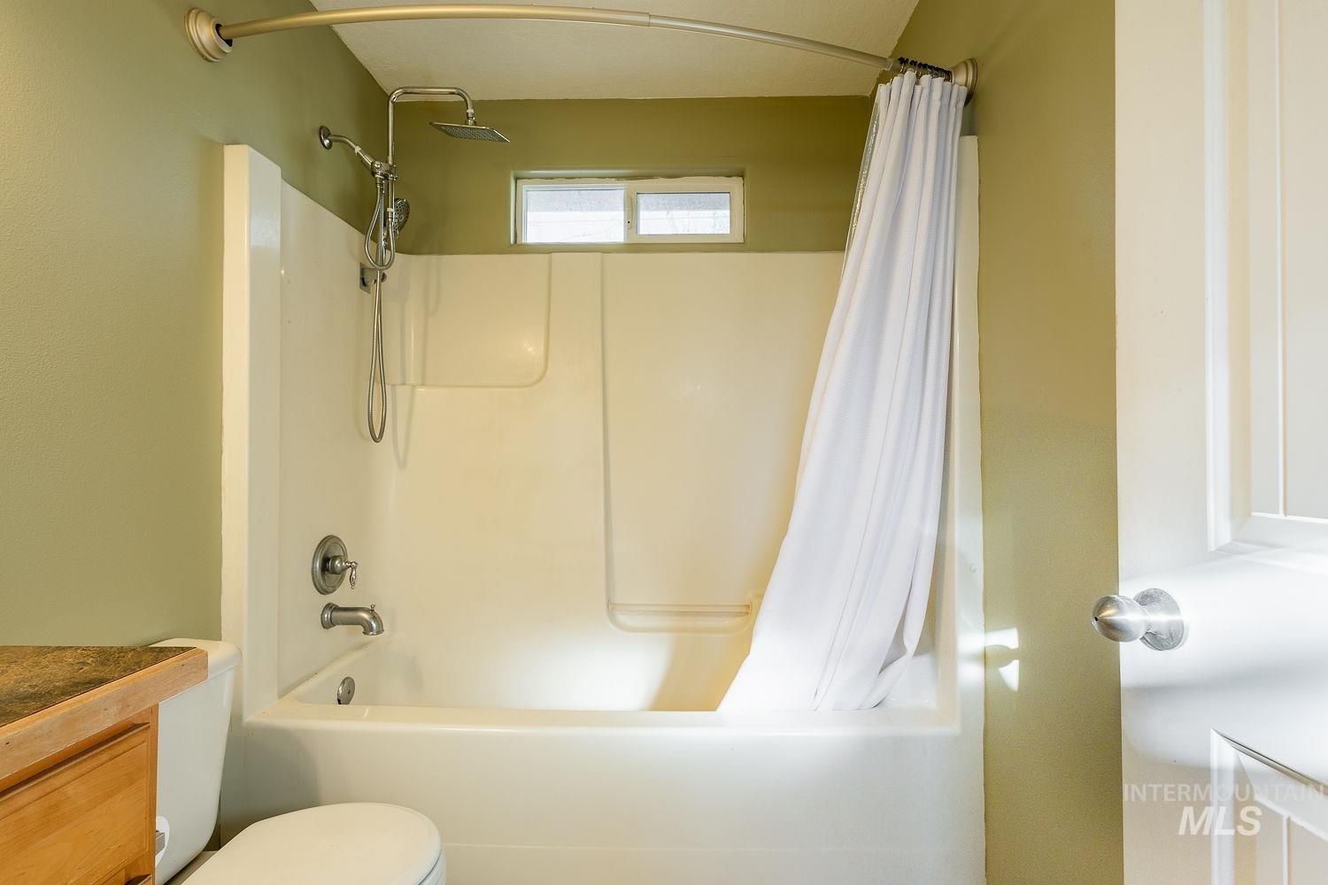 3309 W Palouse St., Boise, Idaho 83705, 2 Bedrooms, 1.5 Bathrooms, Residential For Sale, Price $399,900, 98979830