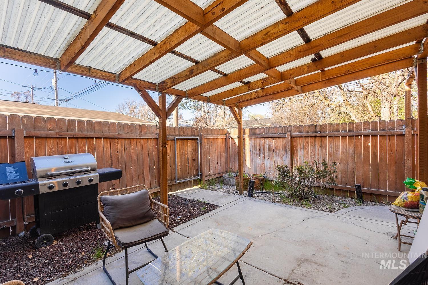 3309 W Palouse St., Boise, Idaho 83705, 2 Bedrooms, 1.5 Bathrooms, Residential For Sale, Price $399,900, 98979830