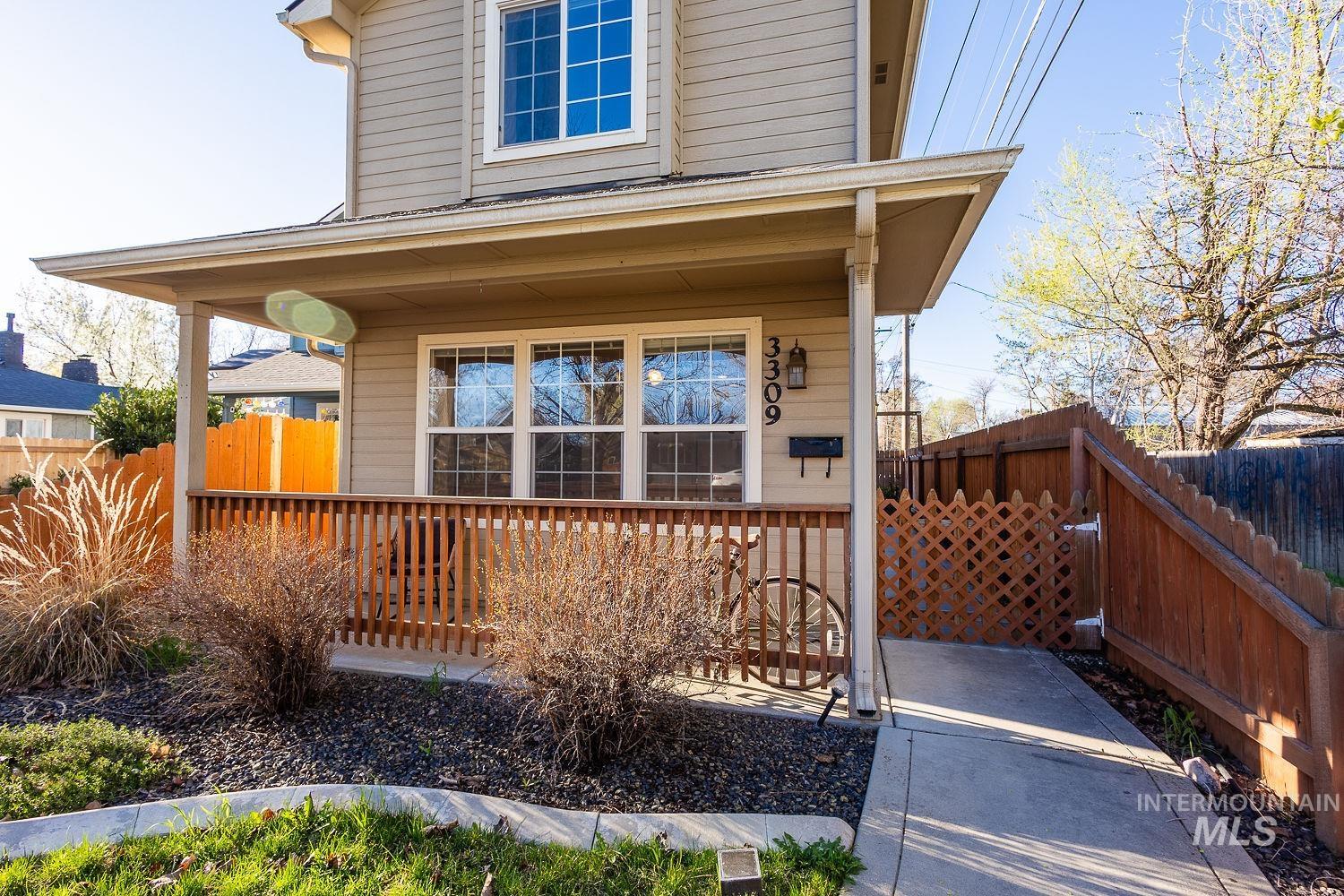 3309 W Palouse St., Boise, Idaho 83705, 2 Bedrooms, 1.5 Bathrooms, Residential For Sale, Price $399,900, 98979830