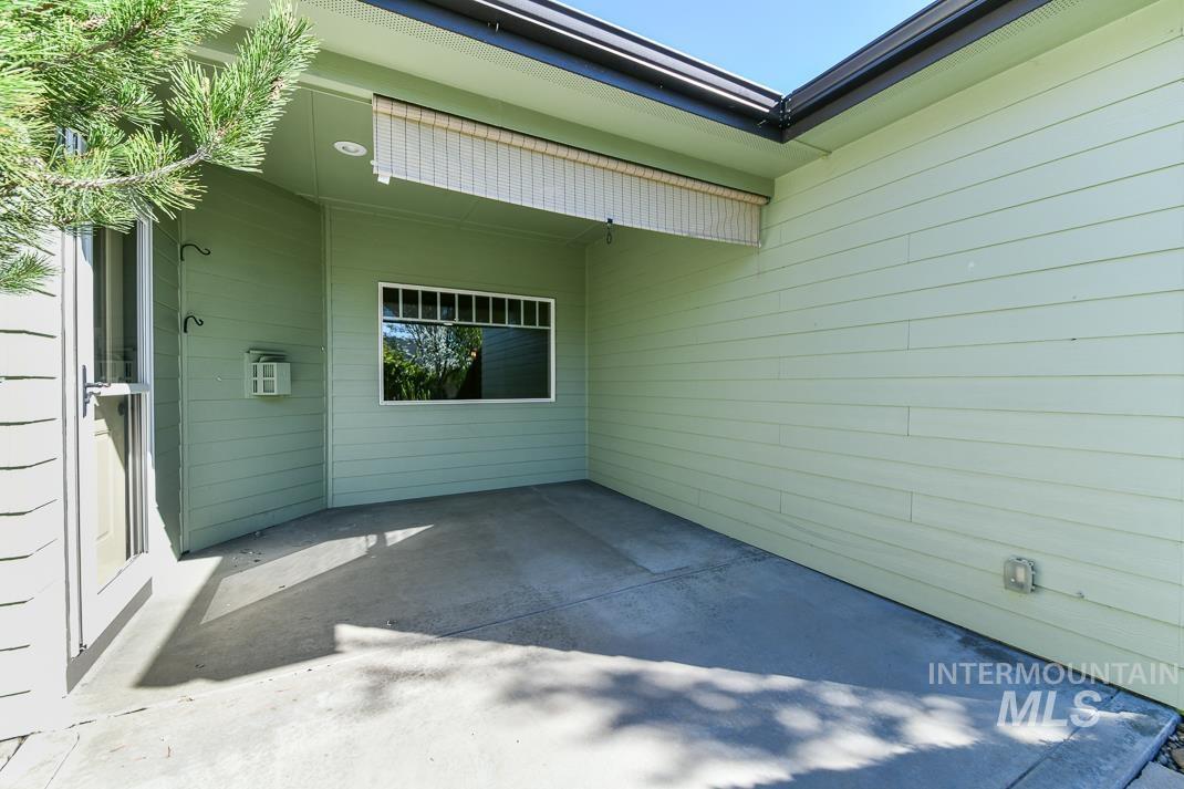 727 Sedgewick St, Meridian, Idaho 83646, 3 Bedrooms, 2 Bathrooms, Residential For Sale, Price $458,900, 98979831