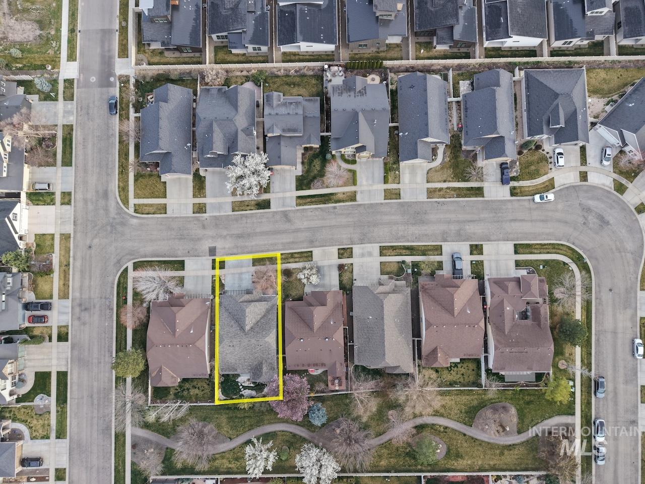 727 Sedgewick St, Meridian, Idaho 83646, 3 Bedrooms, 2 Bathrooms, Residential For Sale, Price $458,900, 98979831