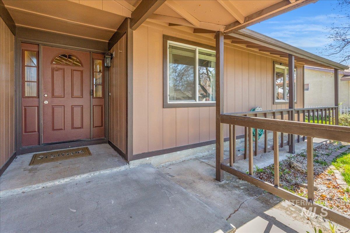 3534 N Payne Pl, Boise, Idaho 83704, 3 Bedrooms, 2 Bathrooms, Residential For Sale, Price $415,000, 98979835