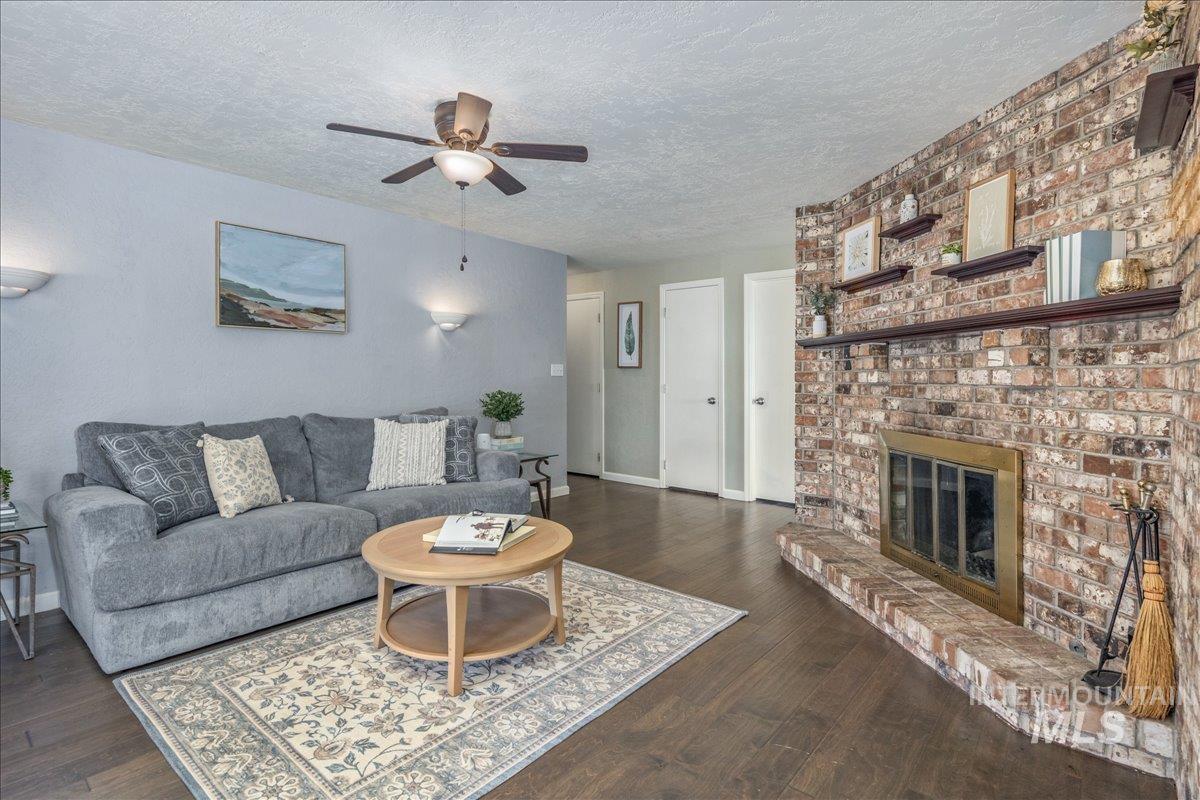 3534 N Payne Pl, Boise, Idaho 83704, 3 Bedrooms, 2 Bathrooms, Residential For Sale, Price $415,000, 98979835