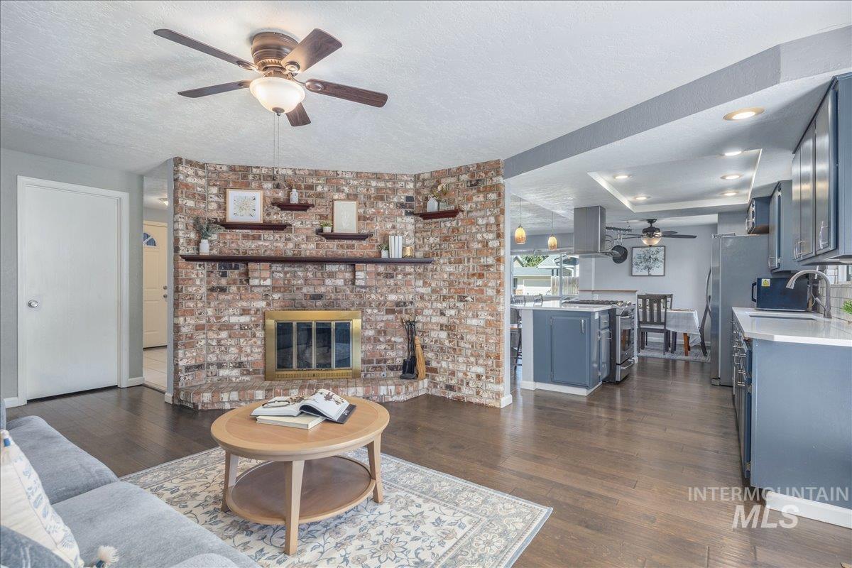 3534 N Payne Pl, Boise, Idaho 83704, 3 Bedrooms, 2 Bathrooms, Residential For Sale, Price $415,000, 98979835