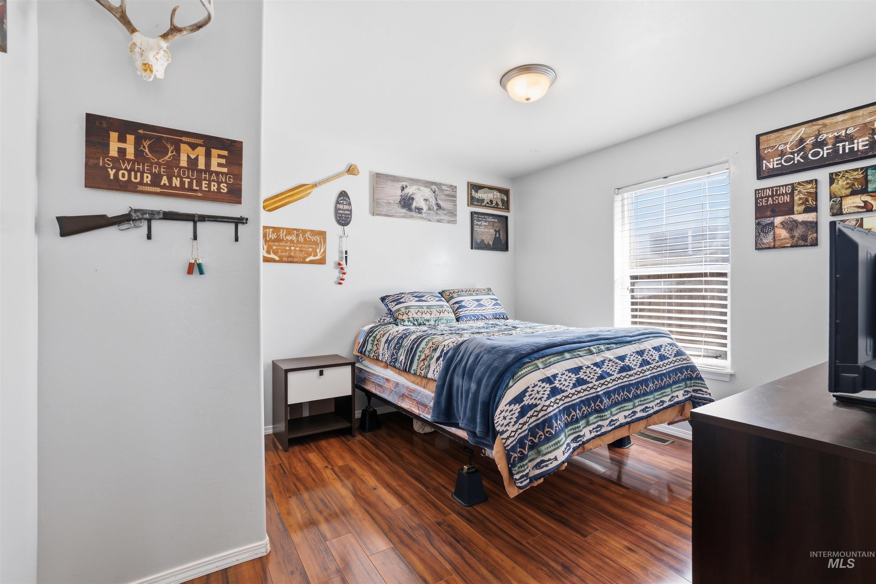 1008 S Date St., Jerome, Idaho 83338, 3 Bedrooms, 2 Bathrooms, Residential For Sale, Price $339,999, 98979836