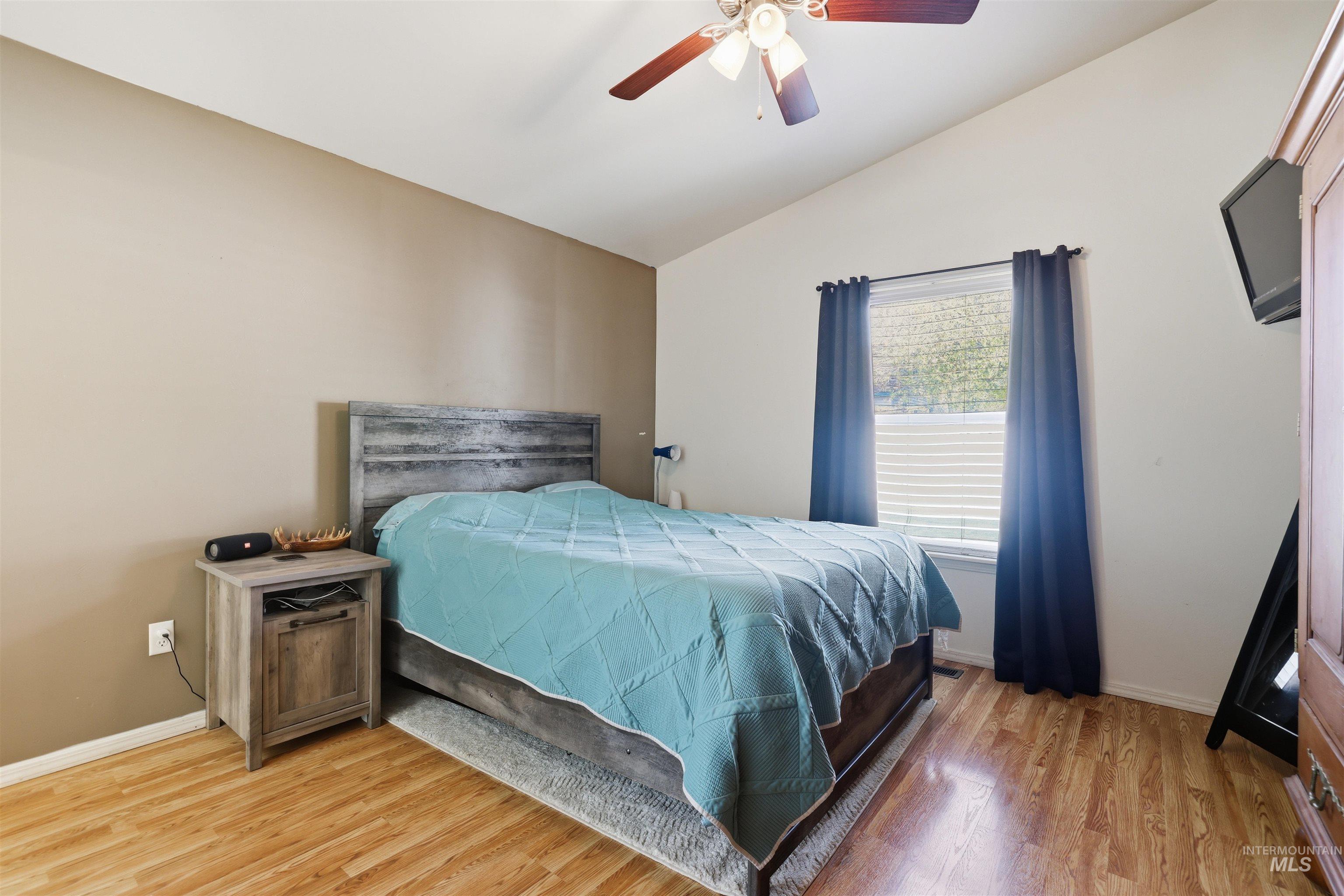 1008 S Date St., Jerome, Idaho 83338, 3 Bedrooms, 2 Bathrooms, Residential For Sale, Price $339,999, 98979836