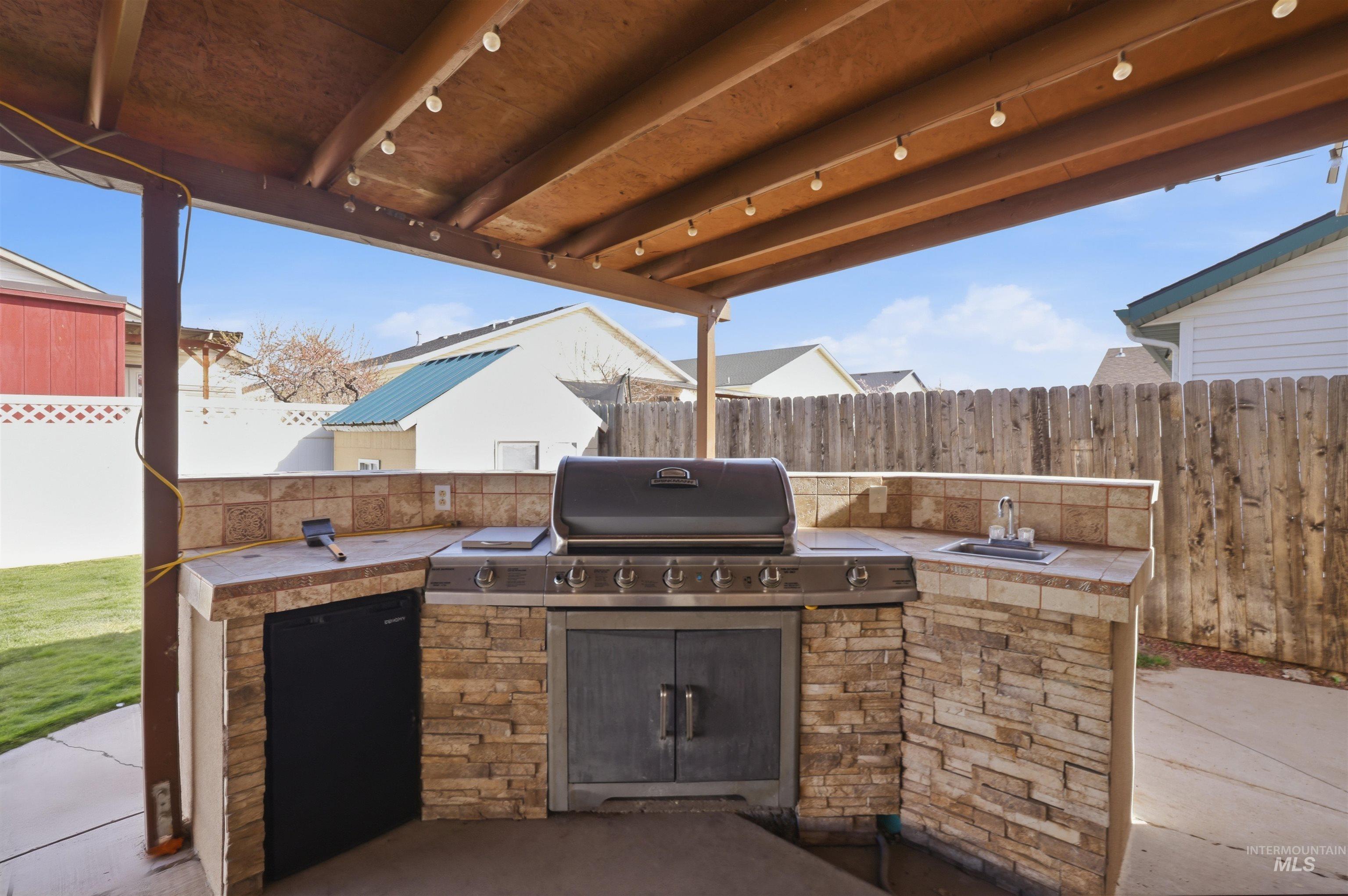 1008 S Date St., Jerome, Idaho 83338, 3 Bedrooms, 2 Bathrooms, Residential For Sale, Price $339,999, 98979836