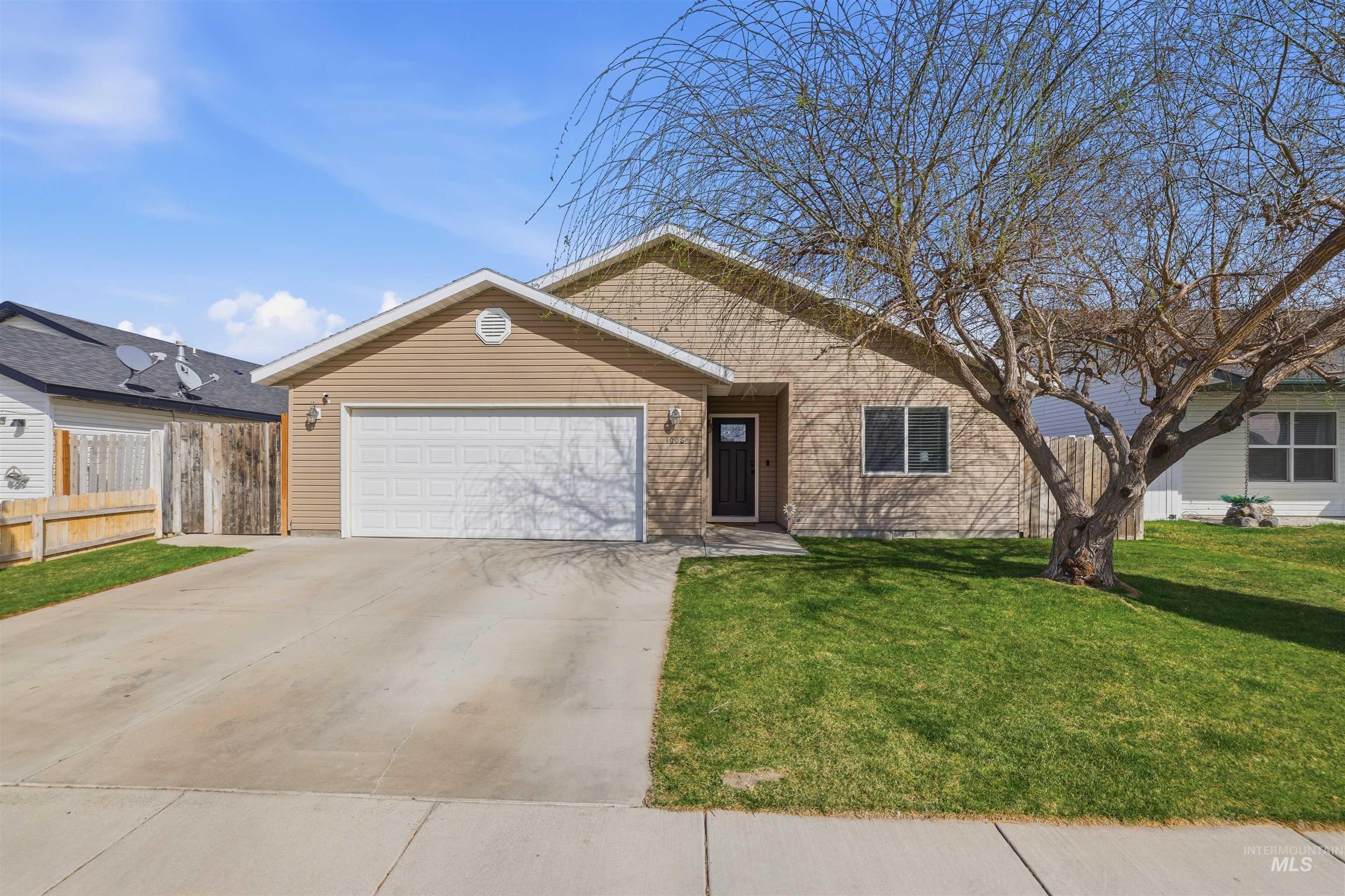 1008 S Date St., Jerome, Idaho 83338, 3 Bedrooms, 2 Bathrooms, Residential For Sale, Price $339,999, 98979836