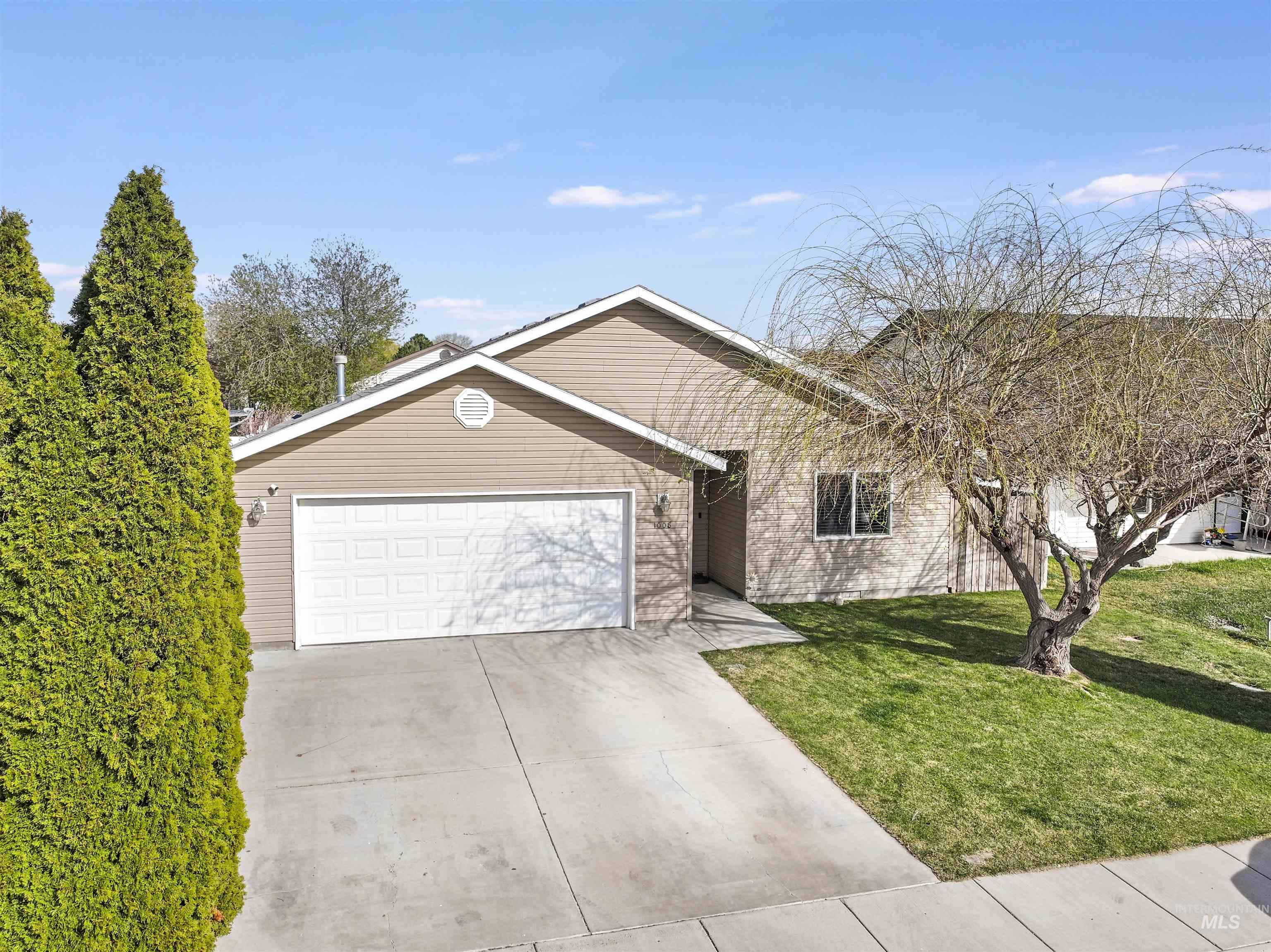 1008 S Date St., Jerome, Idaho 83338, 3 Bedrooms, 2 Bathrooms, Residential For Sale, Price $339,999, 98979836