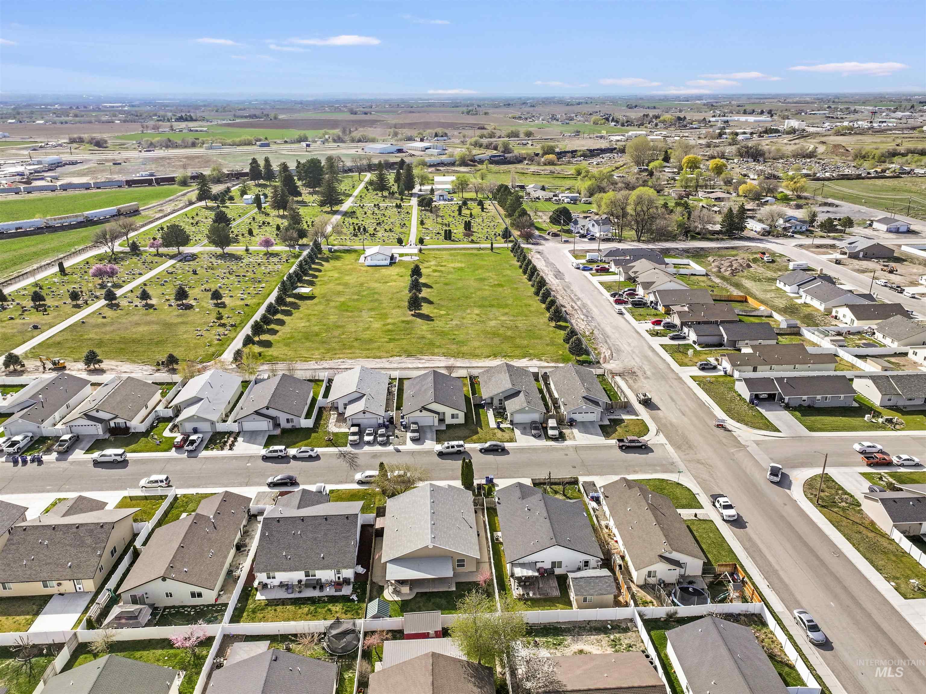 1008 S Date St., Jerome, Idaho 83338, 3 Bedrooms, 2 Bathrooms, Residential For Sale, Price $339,999, 98979836