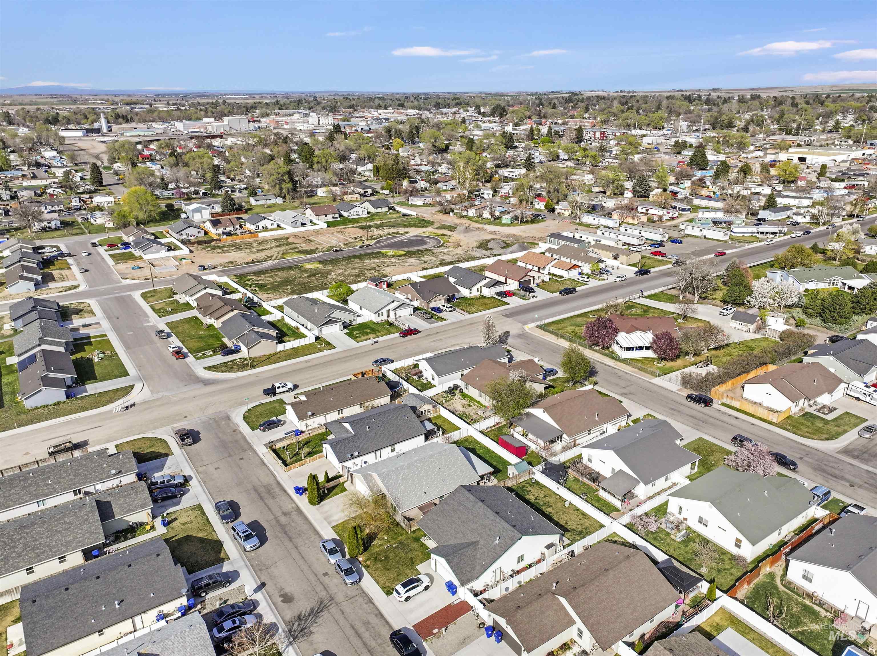 1008 S Date St., Jerome, Idaho 83338, 3 Bedrooms, 2 Bathrooms, Residential For Sale, Price $339,999, 98979836