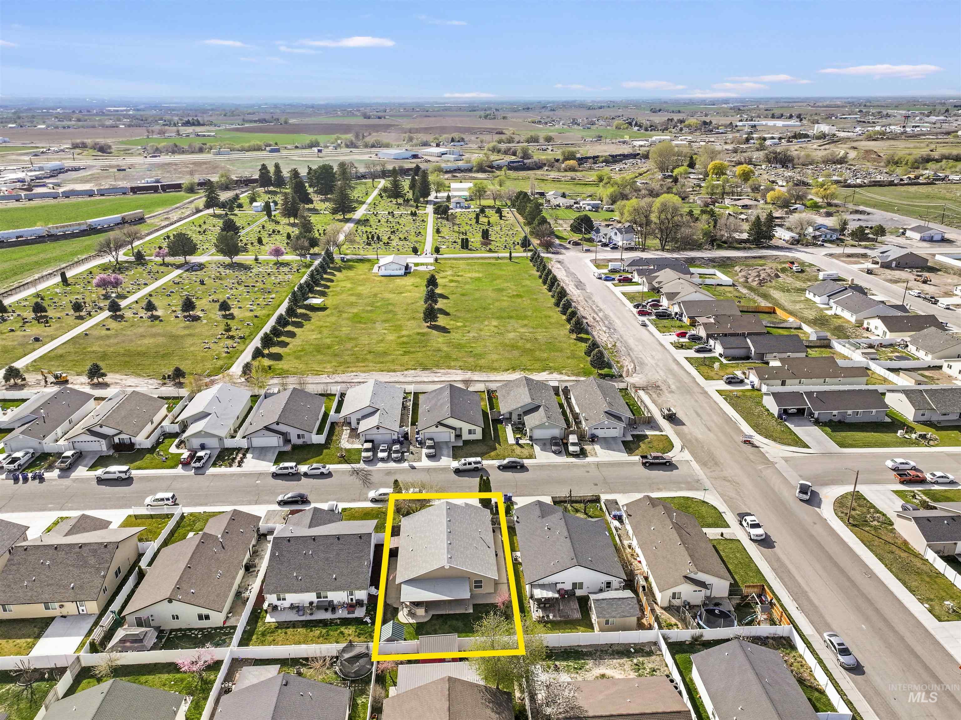 1008 S Date St., Jerome, Idaho 83338, 3 Bedrooms, 2 Bathrooms, Residential For Sale, Price $339,999, 98979836