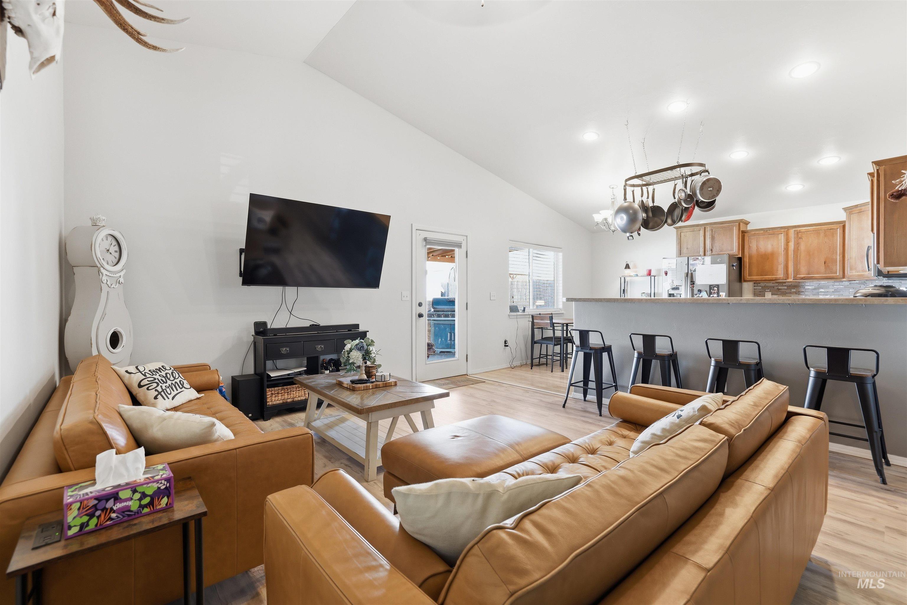 1008 S Date St., Jerome, Idaho 83338, 3 Bedrooms, 2 Bathrooms, Residential For Sale, Price $339,999, 98979836