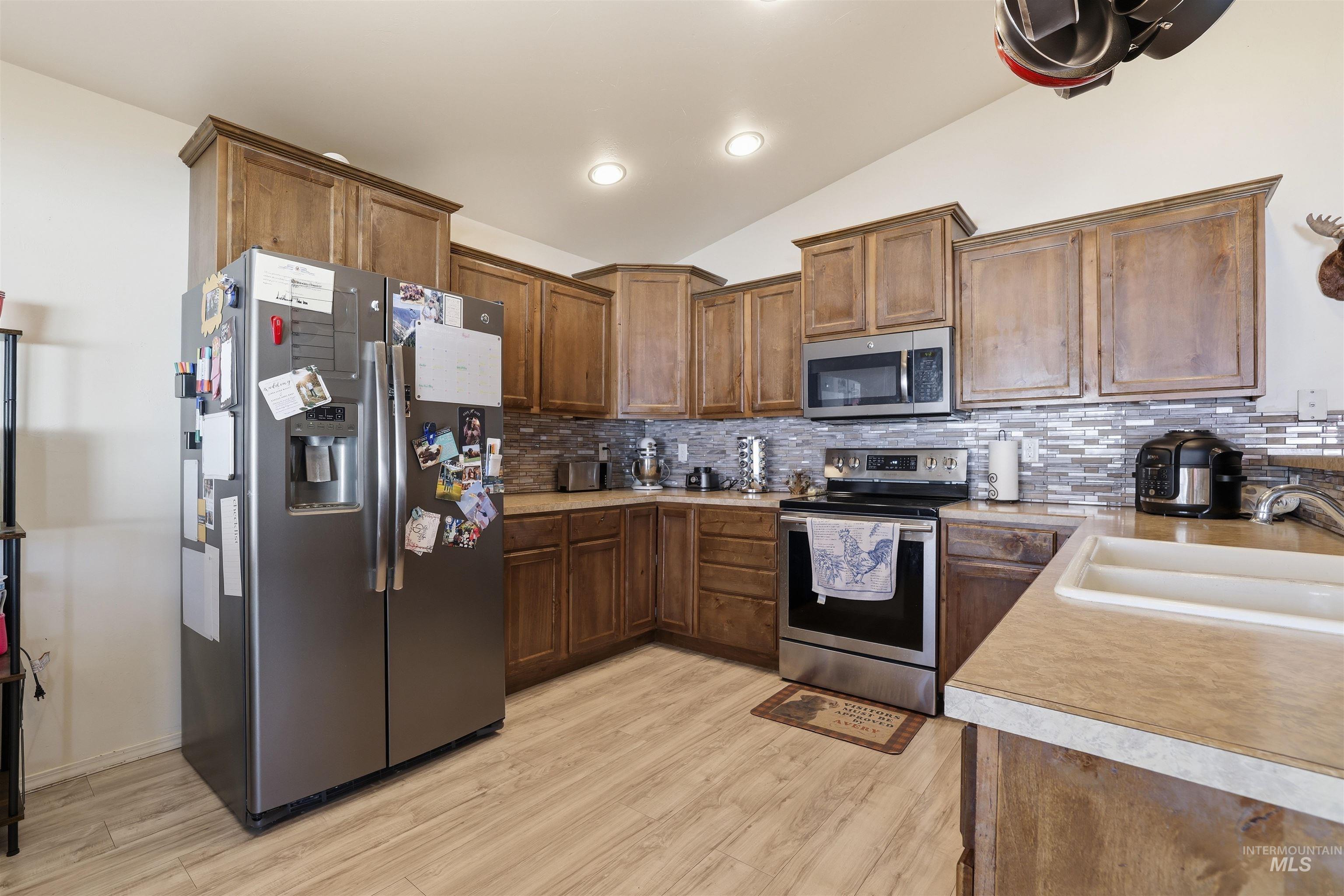 1008 S Date St., Jerome, Idaho 83338, 3 Bedrooms, 2 Bathrooms, Residential For Sale, Price $339,999, 98979836