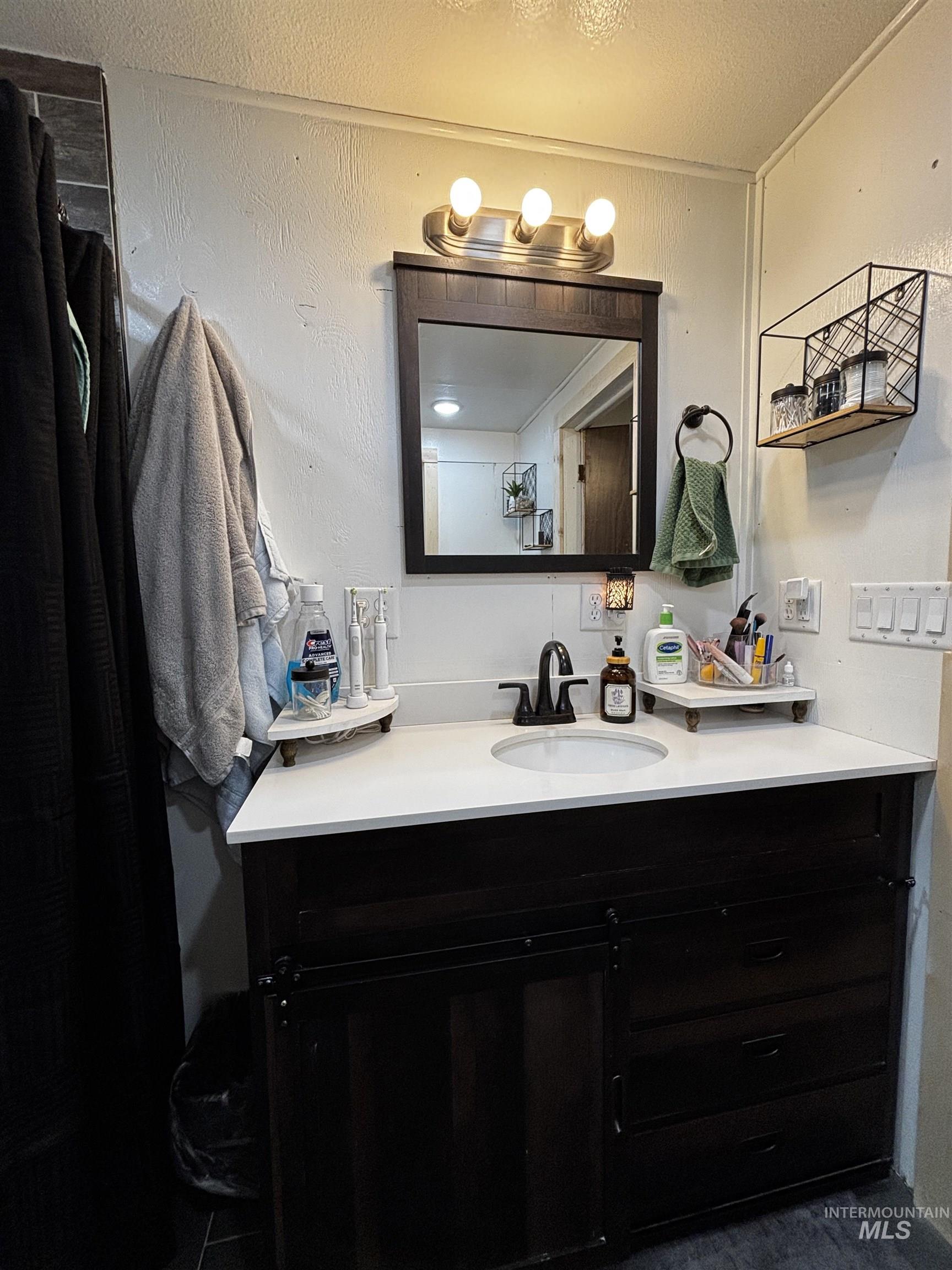 2217 E 4000 N, Filer, Idaho 83328, 4 Bedrooms, 2 Bathrooms, Residential For Sale, Price $345,000, 98979843