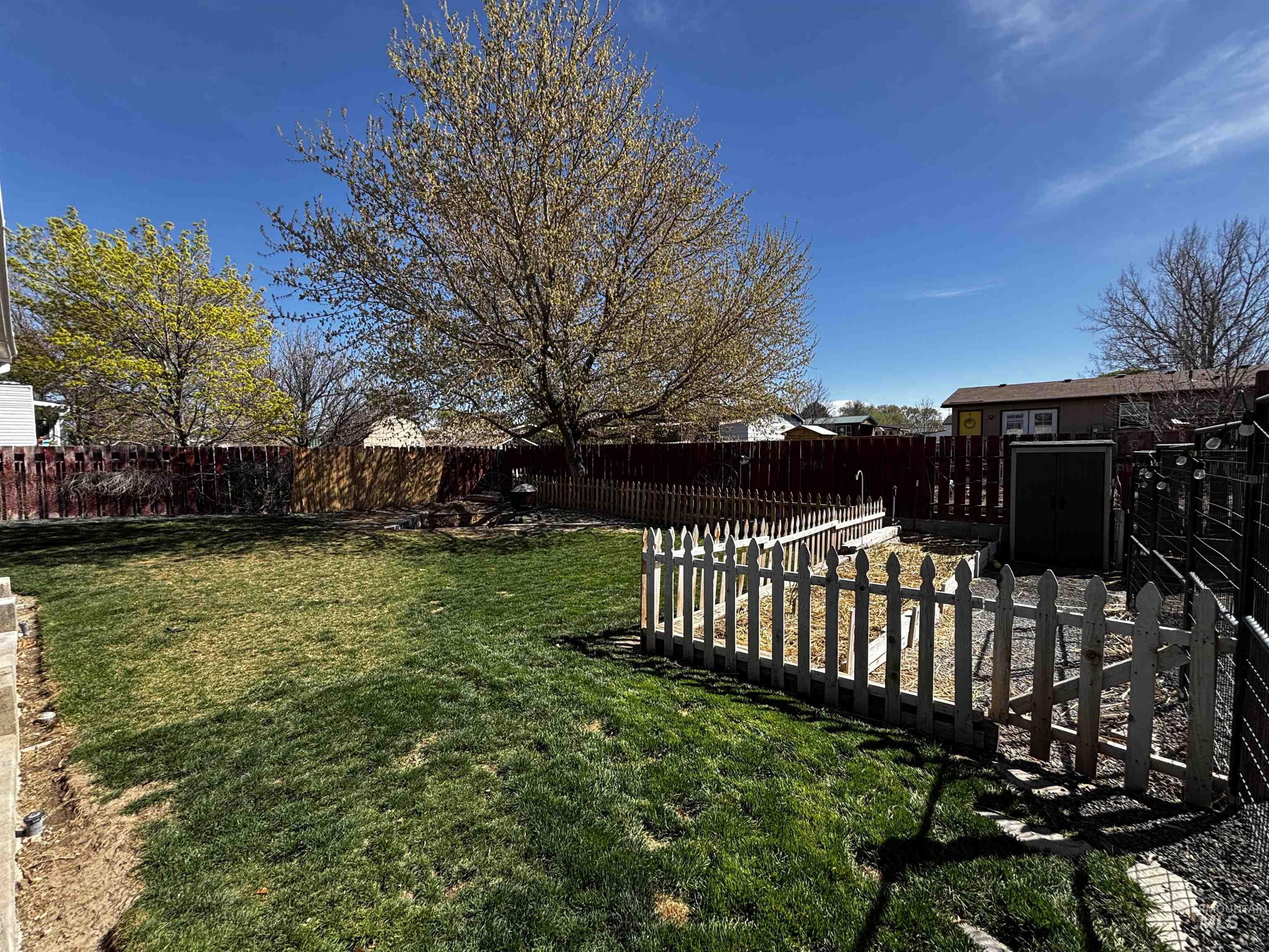 2217 E 4000 N, Filer, Idaho 83328, 4 Bedrooms, 2 Bathrooms, Residential For Sale, Price $345,000, 98979843