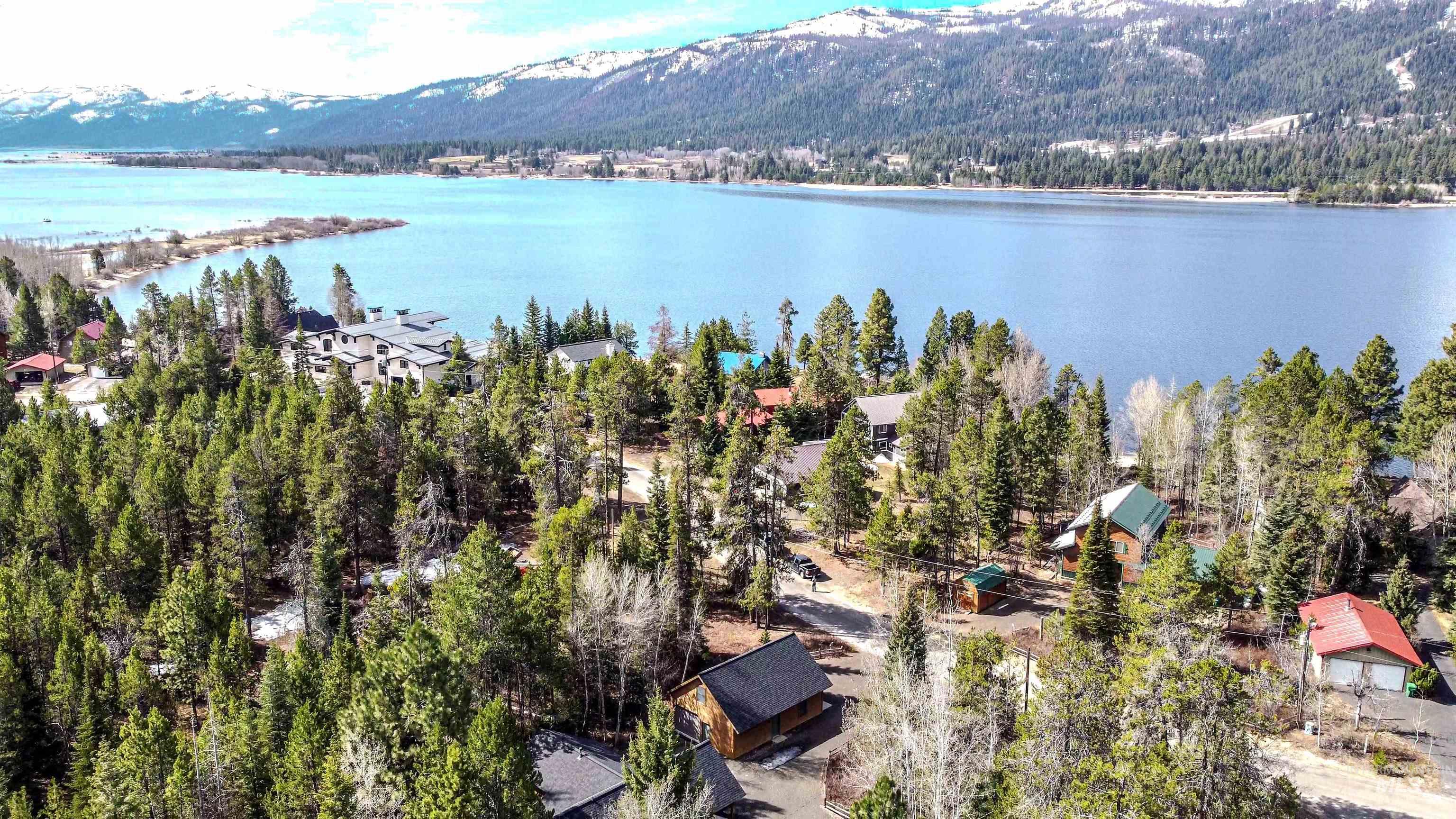 12712 Hereford, Donnelly, Idaho 83615, 3 Bedrooms, 2 Bathrooms, Residential For Sale, Price $895,000,MLS 98979844