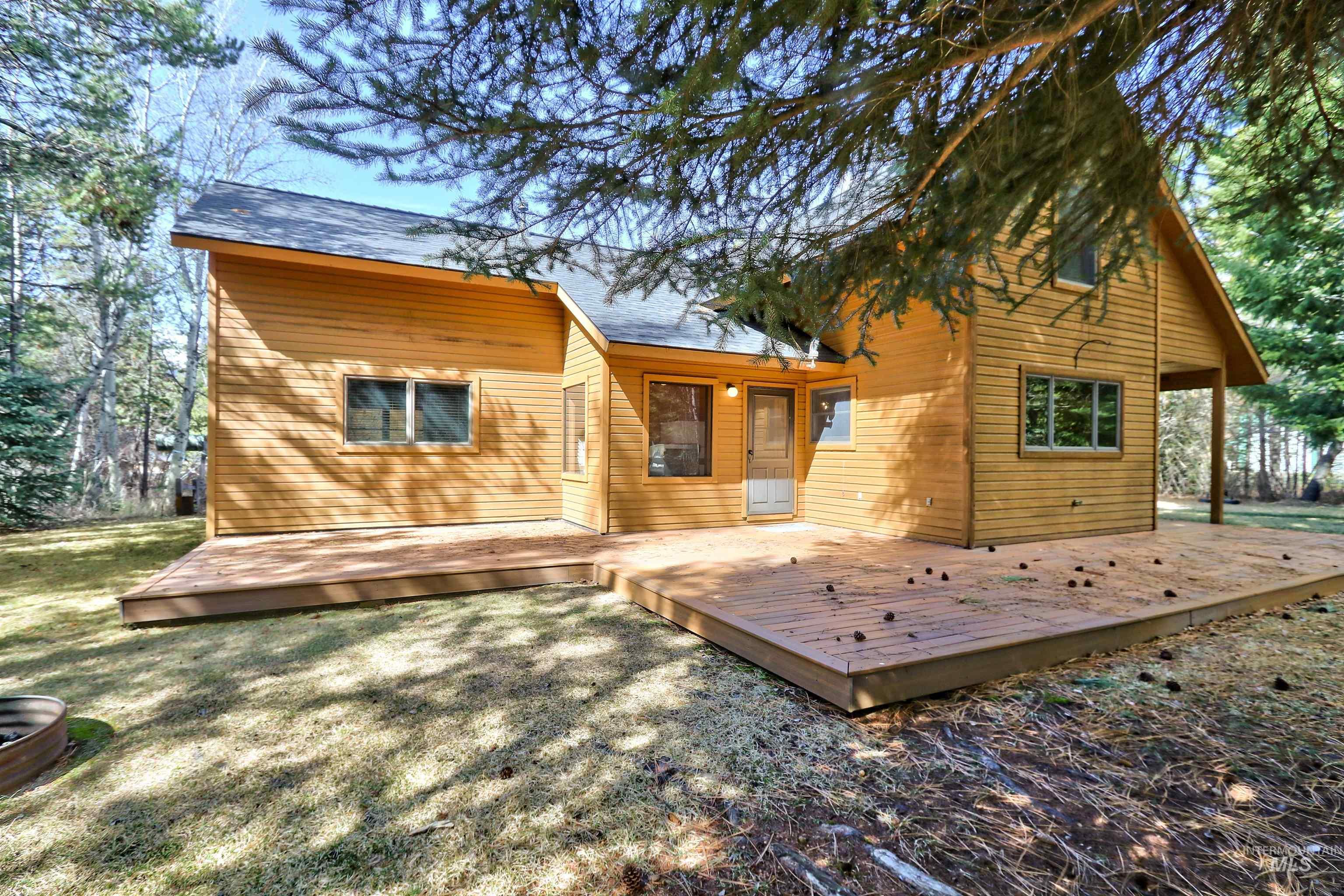 12712 Hereford, Donnelly, Idaho 83615, 3 Bedrooms, 2 Bathrooms, Residential For Sale, Price $895,000,MLS 98979844