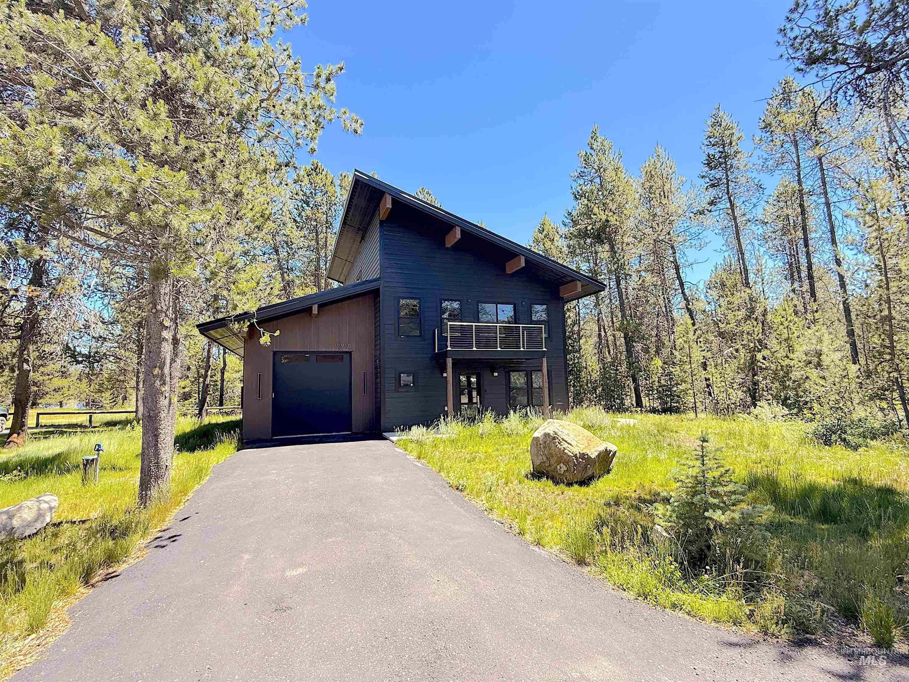 12910 DAWN DR, Donnelly, Idaho 83615, 3 Bedrooms, 2.5 Bathrooms, Residential For Sale, Price $1,195,000, 98979845