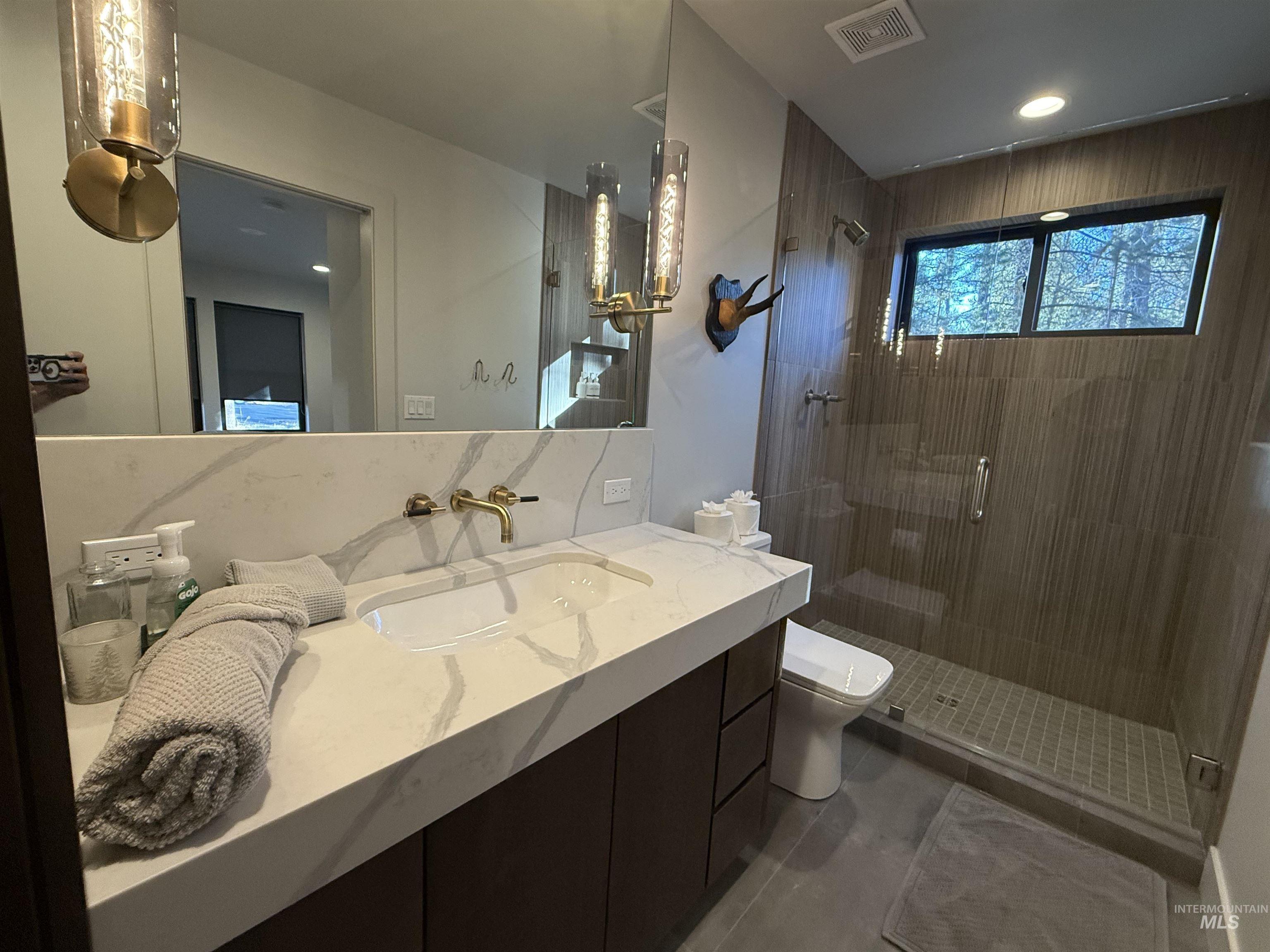 12910 DAWN DR, Donnelly, Idaho 83615, 3 Bedrooms, 2.5 Bathrooms, Residential For Sale, Price $1,200,000,MLS 98979845