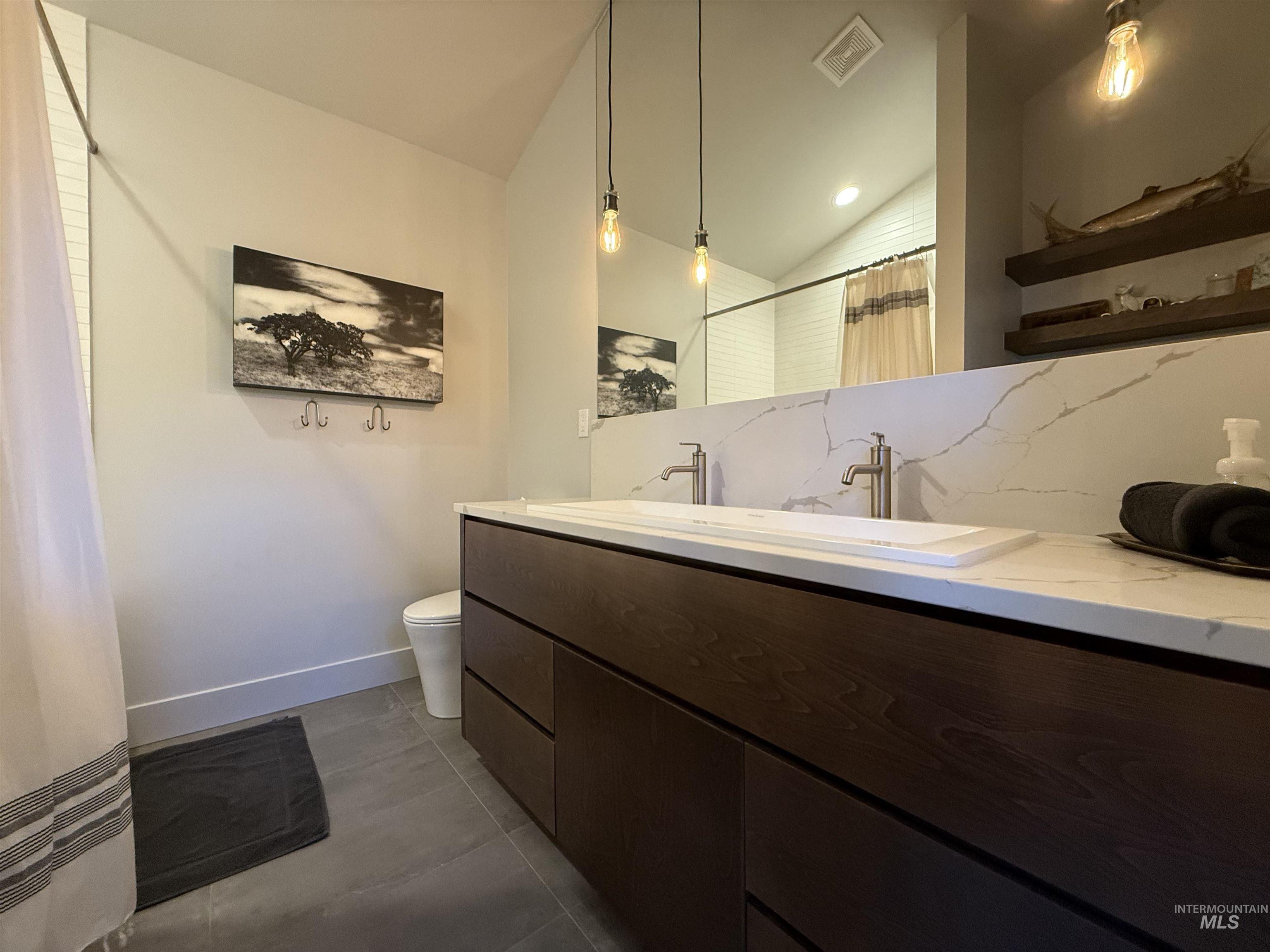 12910 DAWN DR, Donnelly, Idaho 83615, 3 Bedrooms, 2.5 Bathrooms, Residential For Sale, Price $1,200,000,MLS 98979845