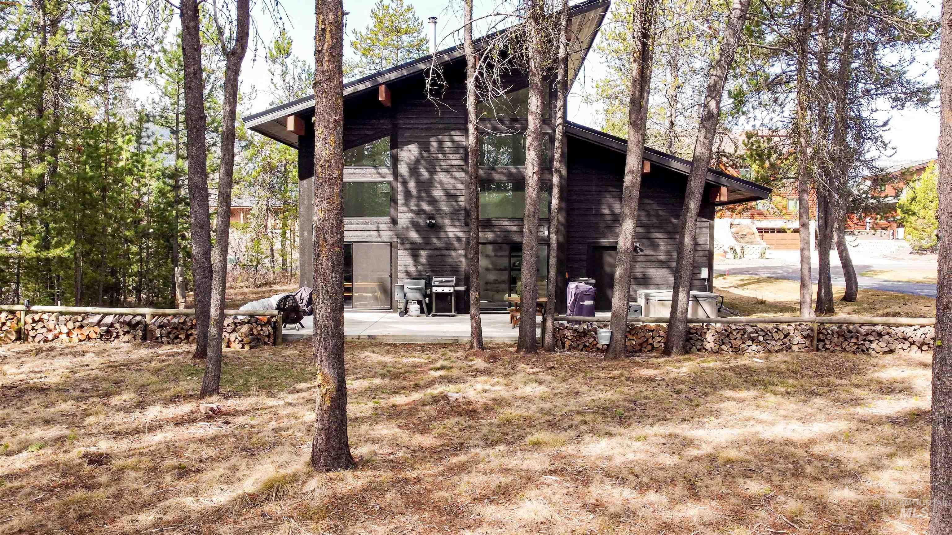 12910 DAWN DR, Donnelly, Idaho 83615, 3 Bedrooms, 2.5 Bathrooms, Residential For Sale, Price $1,200,000,MLS 98979845