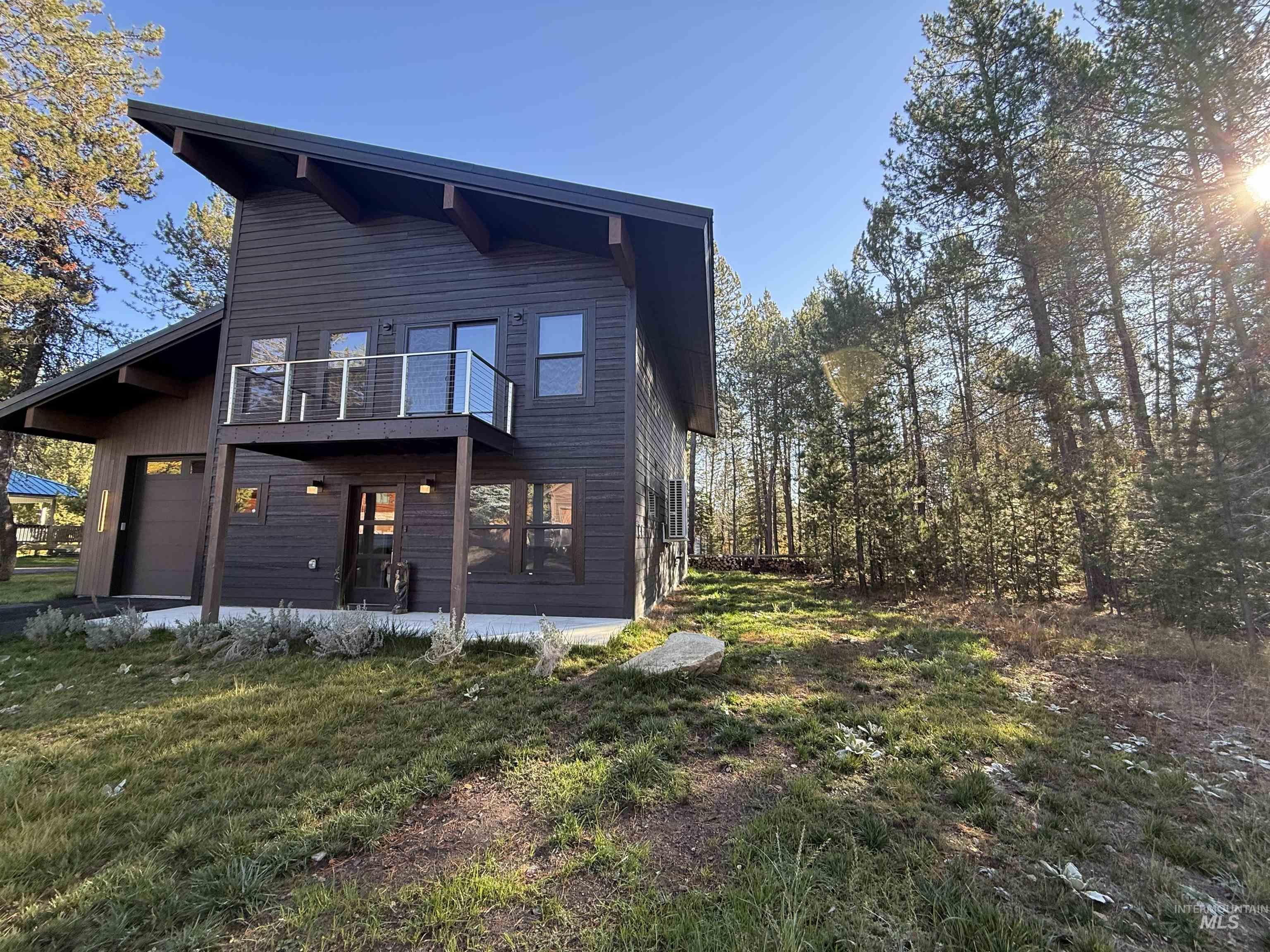 12910 DAWN DR, Donnelly, Idaho 83615, 3 Bedrooms, 2.5 Bathrooms, Residential For Sale, Price $1,129,000,MLS 98979845