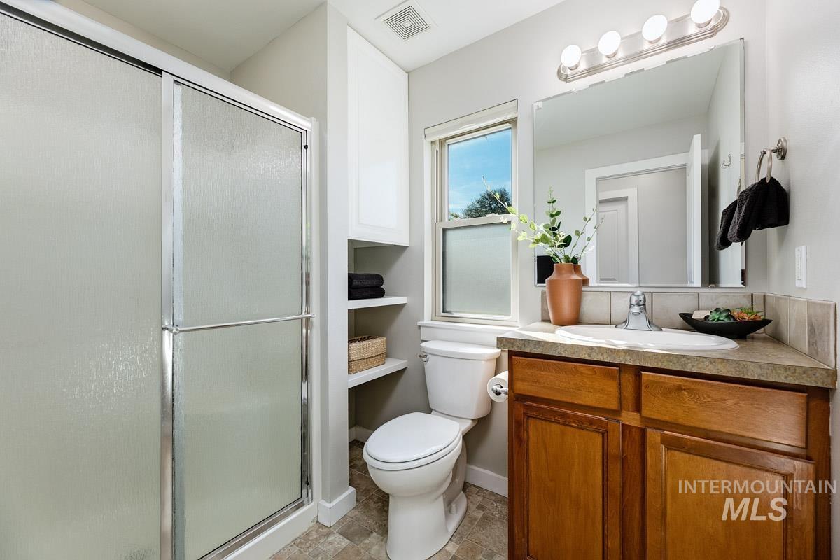 2045 S Gourley St., Boise, Idaho 83705, 2 Bedrooms, 2 Bathrooms, Residential For Sale, Price $439,900,MLS 98979846