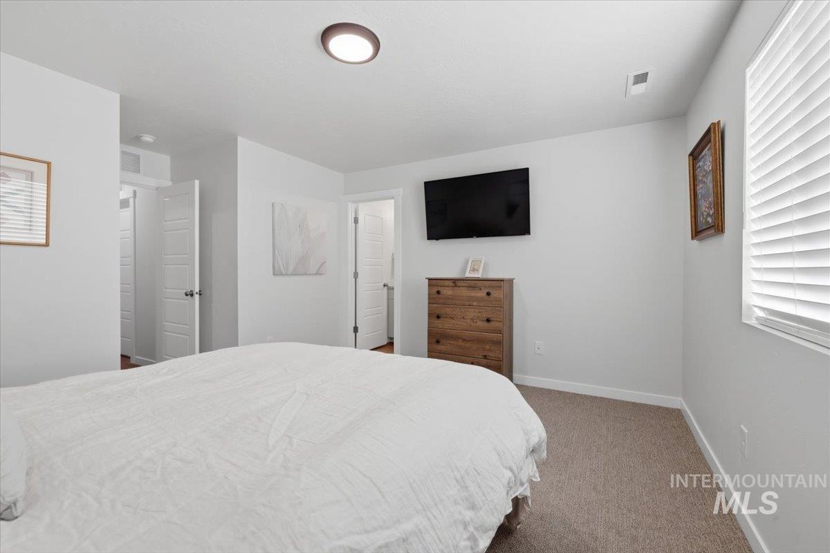 5496 S Desert Cactus Ave, Meridian, Idaho 83642, 3 Bedrooms, 2 Bathrooms, Residential For Sale, Price $389,990, 98979847