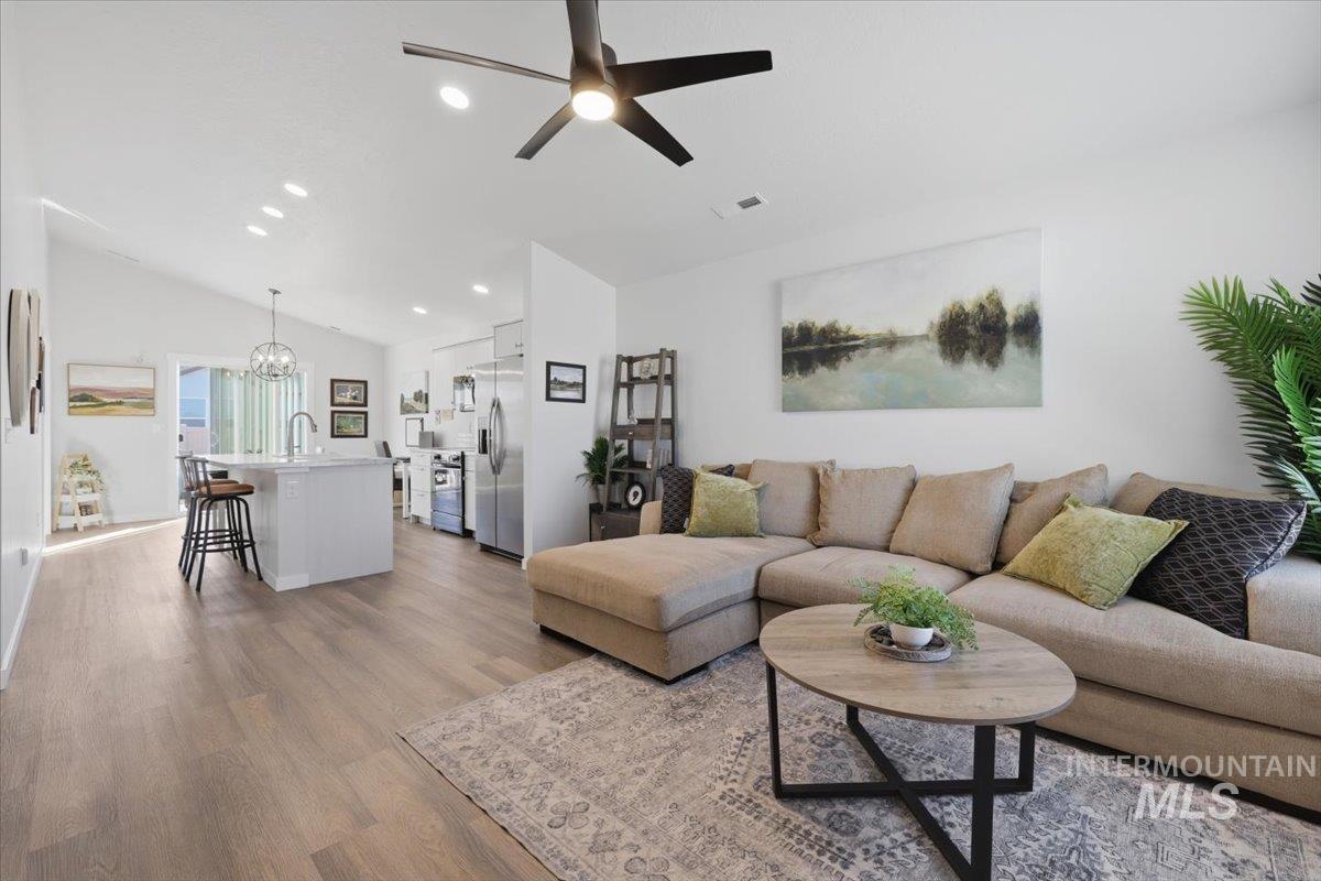 5496 S Desert Cactus Ave, Meridian, Idaho 83642, 3 Bedrooms, 2 Bathrooms, Residential For Sale, Price $389,990, 98979847