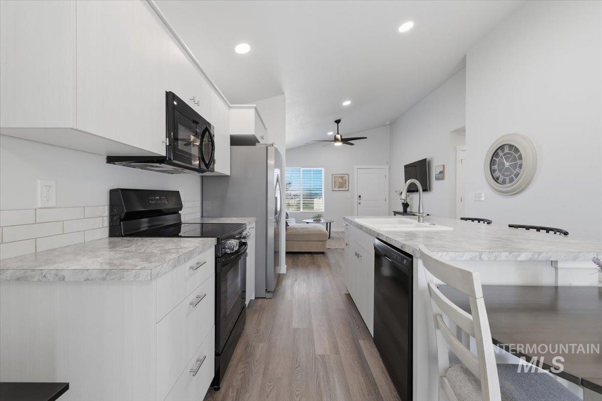 5496 S Desert Cactus Ave, Meridian, Idaho 83642, 3 Bedrooms, 2 Bathrooms, Residential For Sale, Price $389,990, 98979847