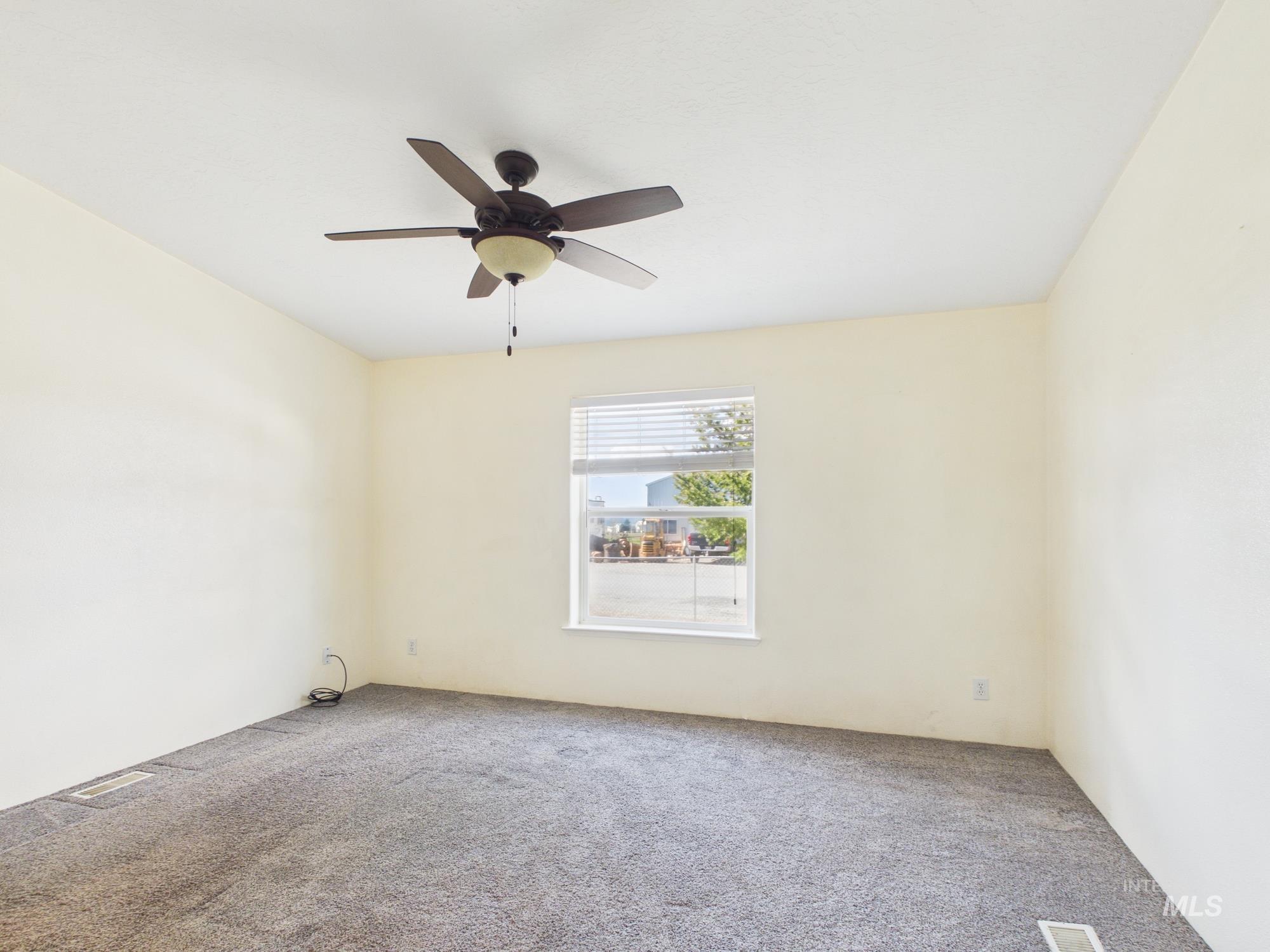 899 Eagles Pointe Blvd., Lewiston, Idaho 83501, 3 Bedrooms, 2 Bathrooms, Residential For Sale, Price $389,000, 98979849