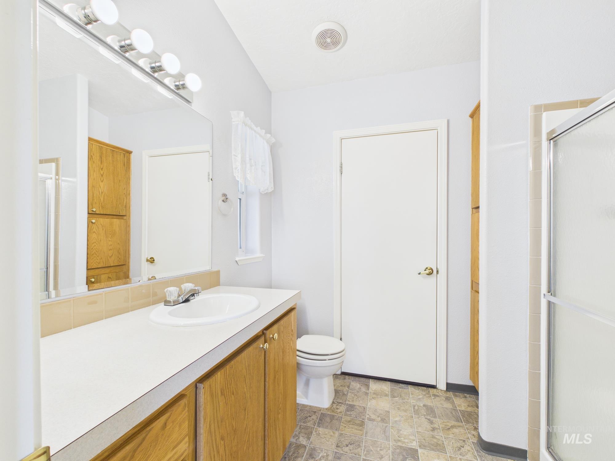 899 Eagles Pointe Blvd., Lewiston, Idaho 83501, 3 Bedrooms, 2 Bathrooms, Residential For Sale, Price $389,000, 98979849