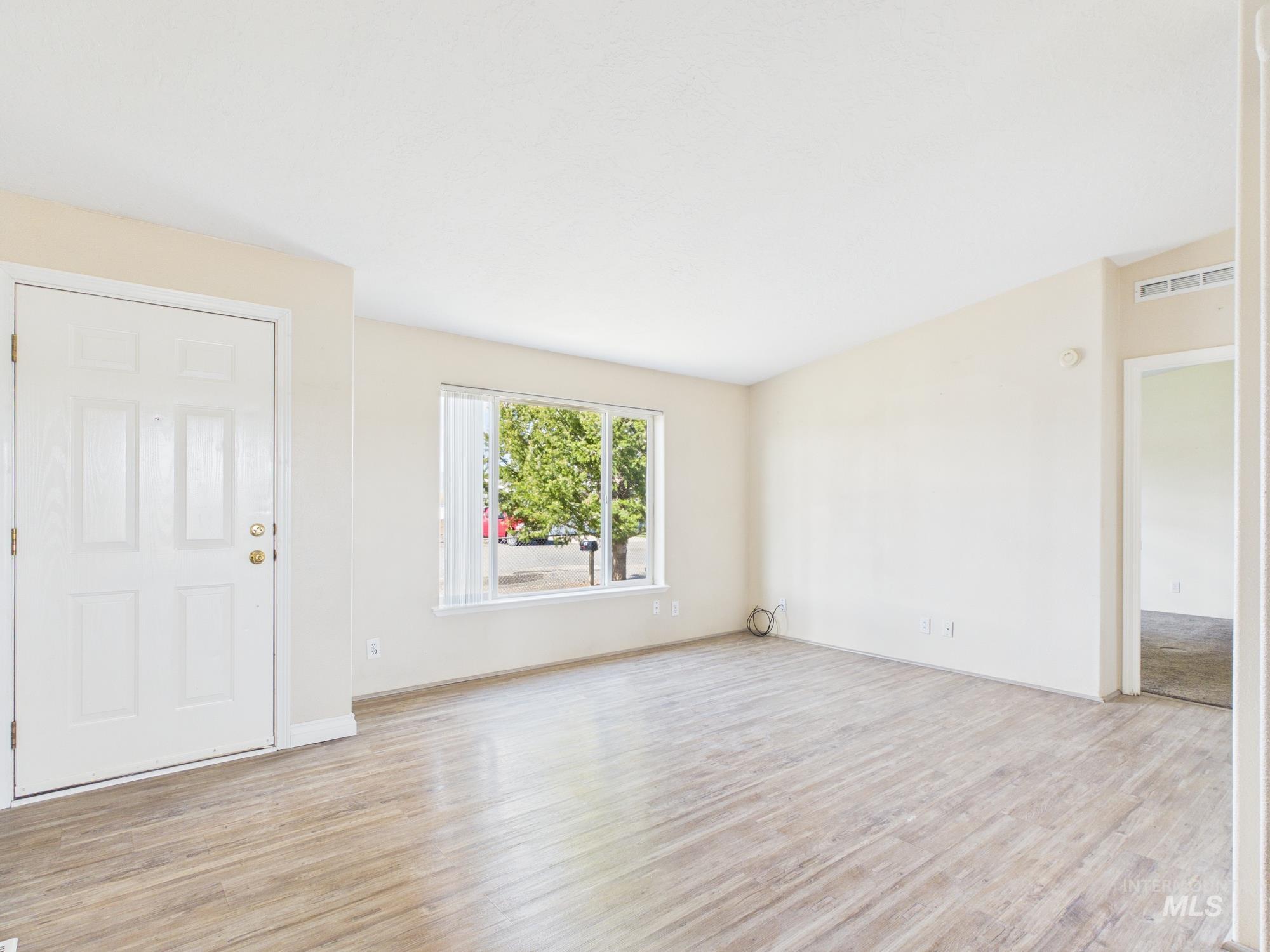 899 Eagles Pointe Blvd., Lewiston, Idaho 83501, 3 Bedrooms, 2 Bathrooms, Residential For Sale, Price $389,000, 98979849