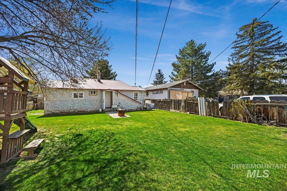304 E 5th, Jerome, Idaho 83338, 3 Bedrooms, 1 Bathroom, Residential For Sale, Price $245,900, 98979852