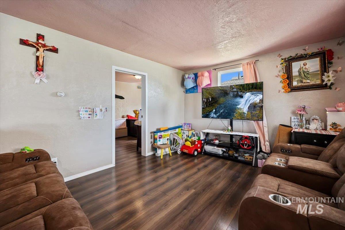 304 E 5th, Jerome, Idaho 83338, 3 Bedrooms, 1 Bathroom, Residential For Sale, Price $245,900, 98979852