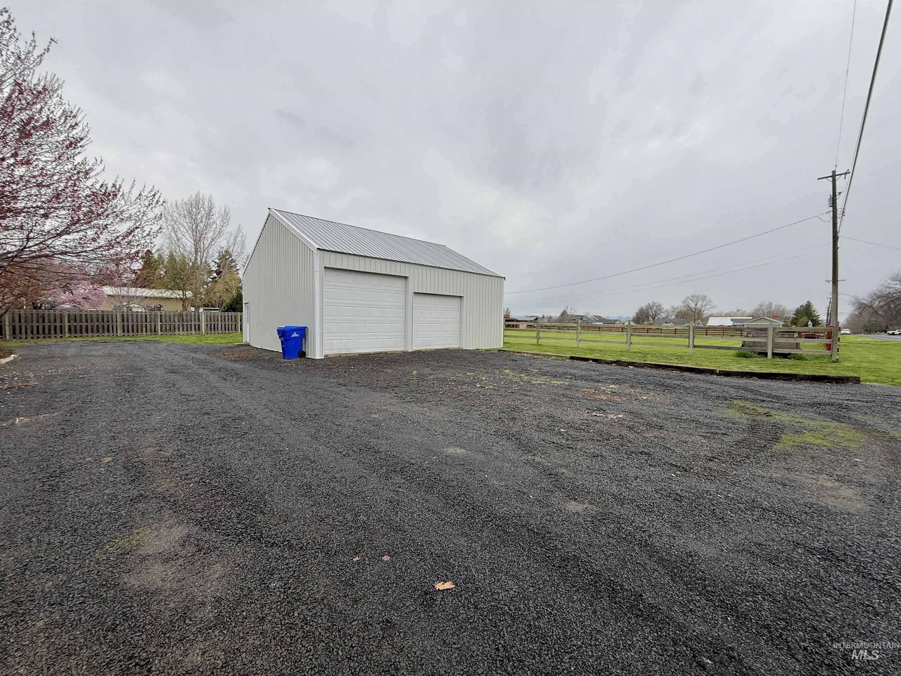 1228 Powers Ave, Lewiston, Idaho 83501, 3 Bedrooms, 2 Bathrooms, Residential For Sale, Price $399,500,MLS 98979858