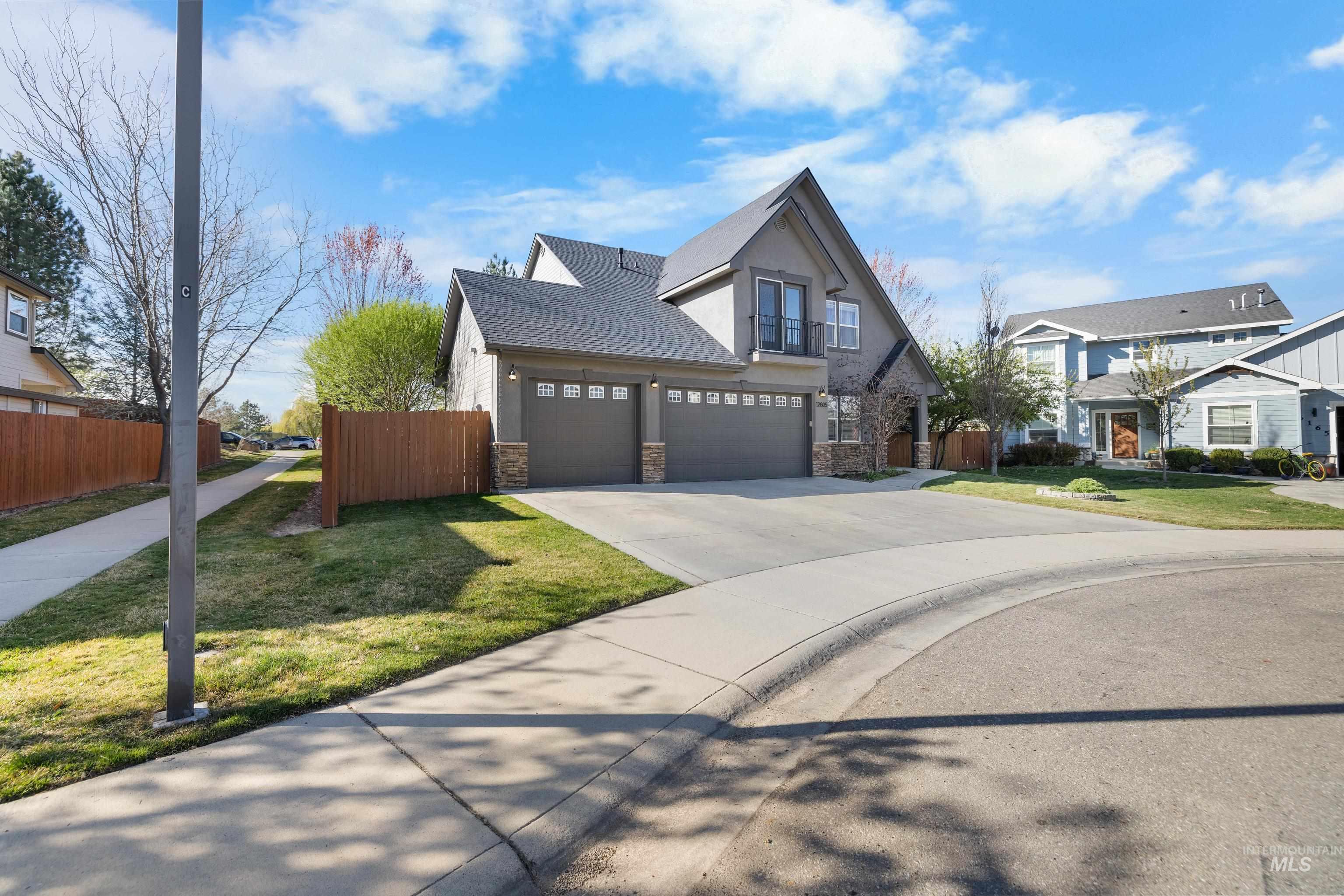 12805 W Berghan St, Boise, Idaho 83709, 3 Bedrooms, 3 Bathrooms, Residential For Sale, Price $629,900,MLS 98979860