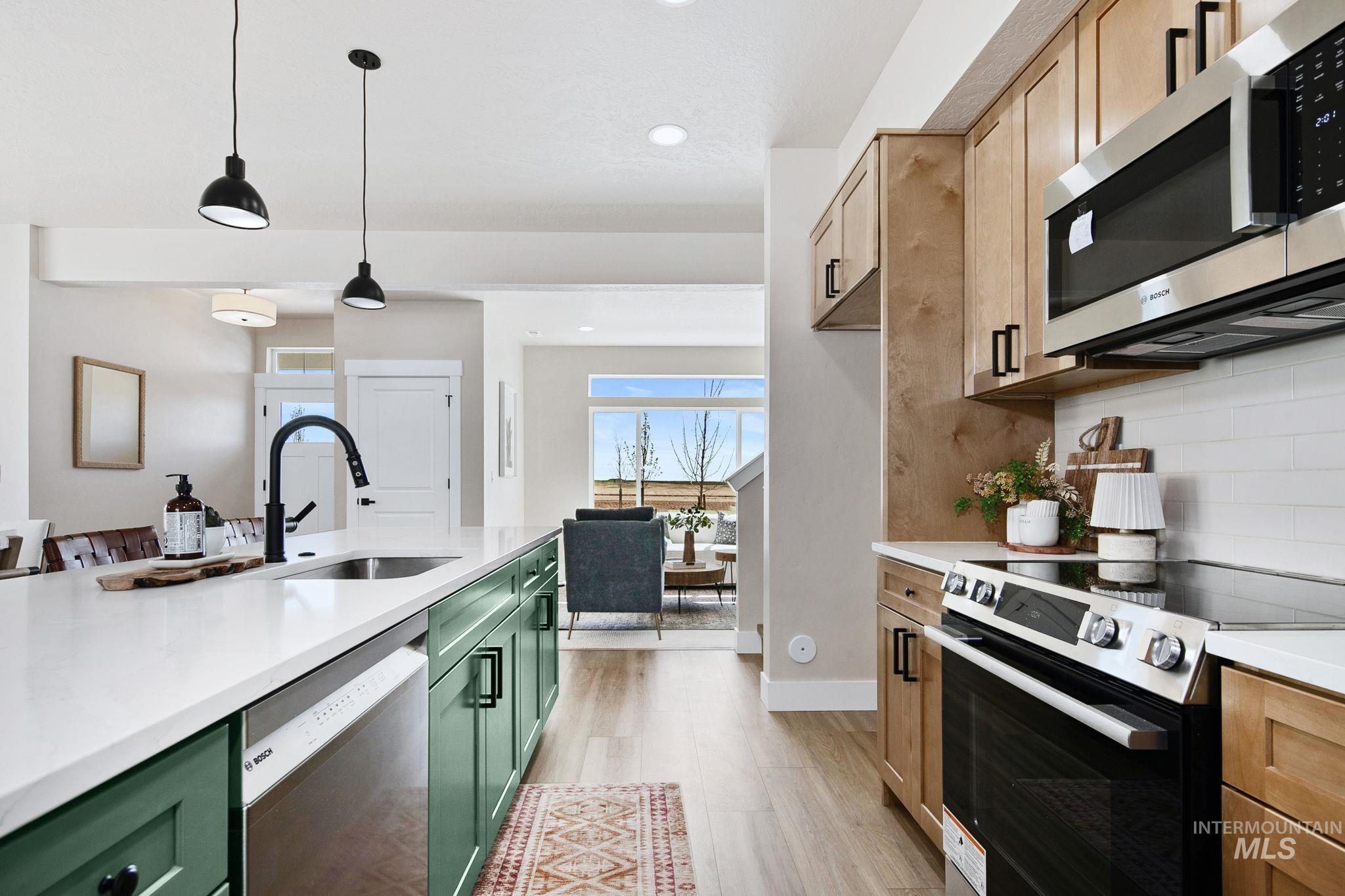 340 E Mayfield Springs Blvd, Mayfield, Idaho 83761, 3 Bedrooms, 2.5 Bathrooms, Residential For Sale, Price $450,000,MLS 98979862